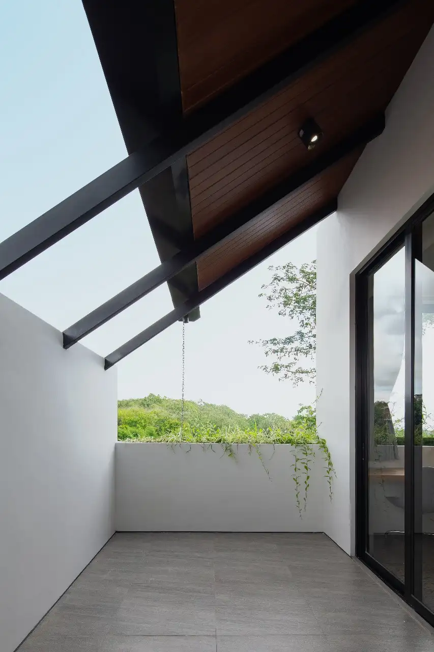 Villa 150m² in Indonesia, Bukit. Priced at 250000$ rent photo-19