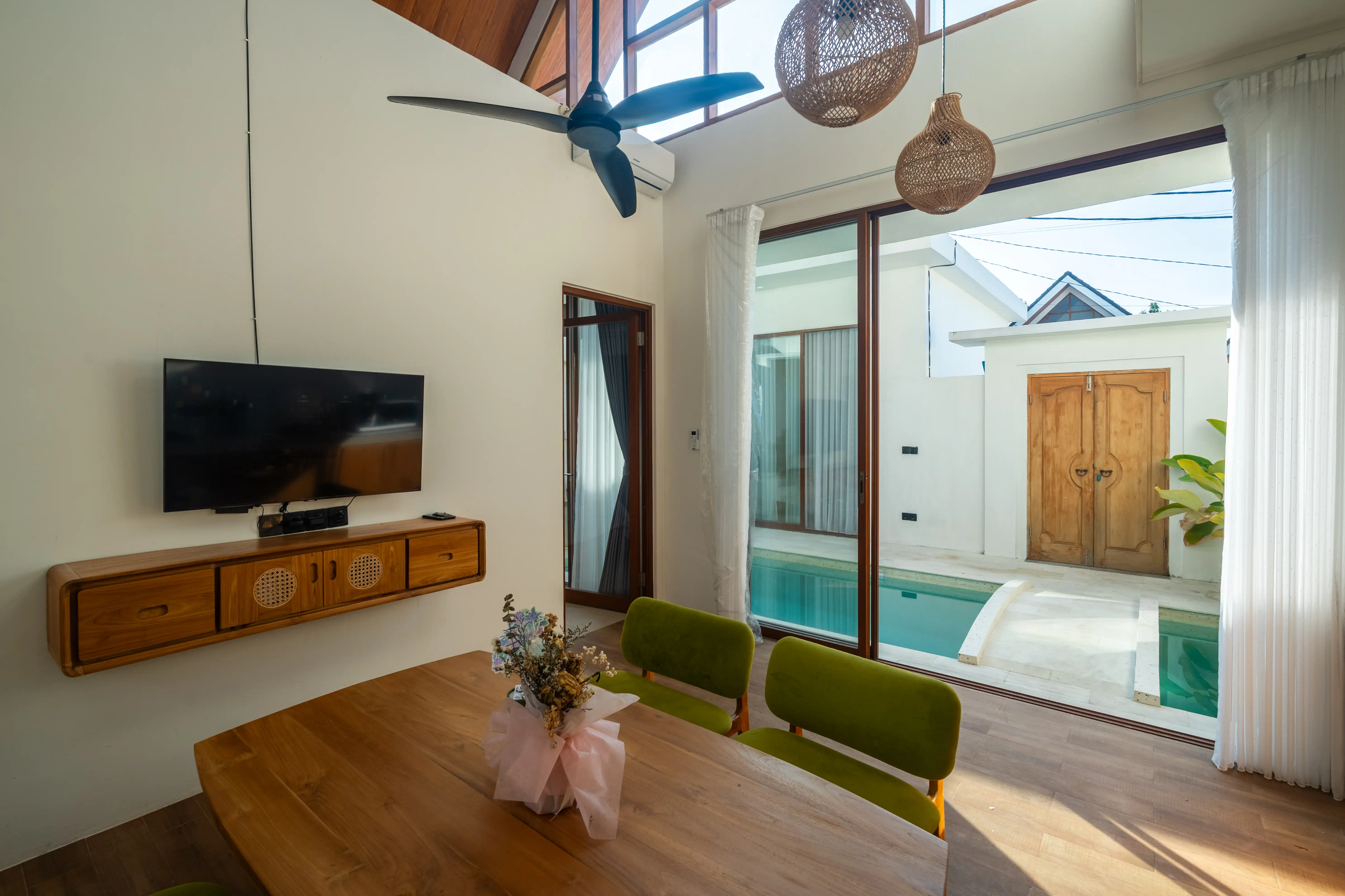Villa 70m² in Indonesia, Kerobokan. Priced at 128000$ rent photo-35