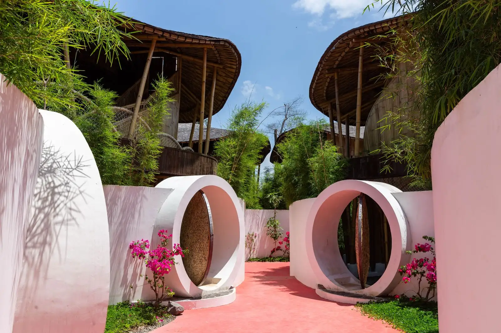 Villa 1792m² in Indonesia, Ubud. Priced at 4000000$ rent photo-8