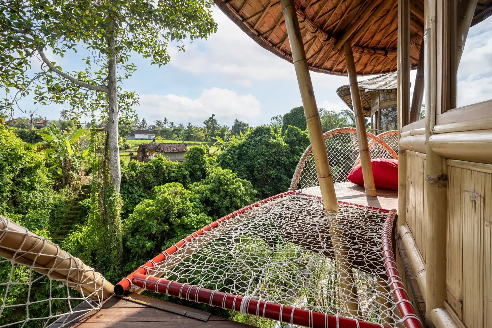 Villa 1792m² in Indonesia, Ubud. Priced at 4000000$ rent photo-11