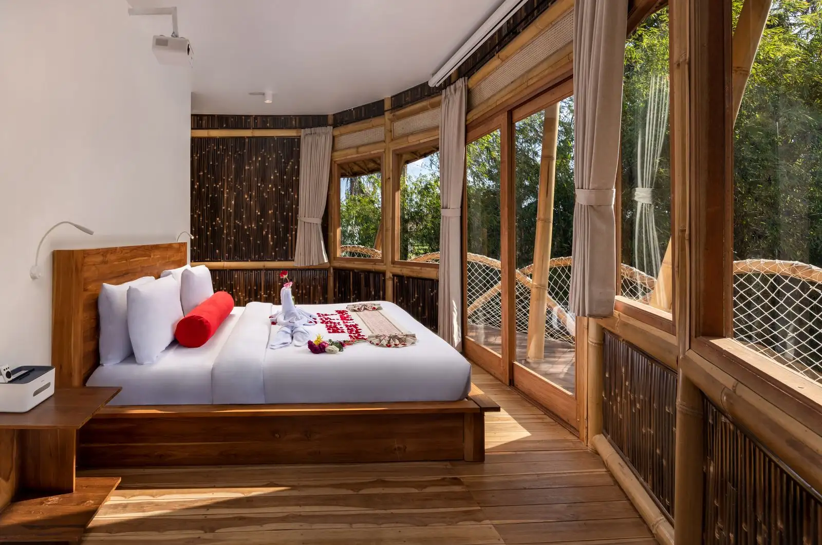 Villa 1792m² in Indonesia, Ubud. Priced at 4000000$ rent photo-17
