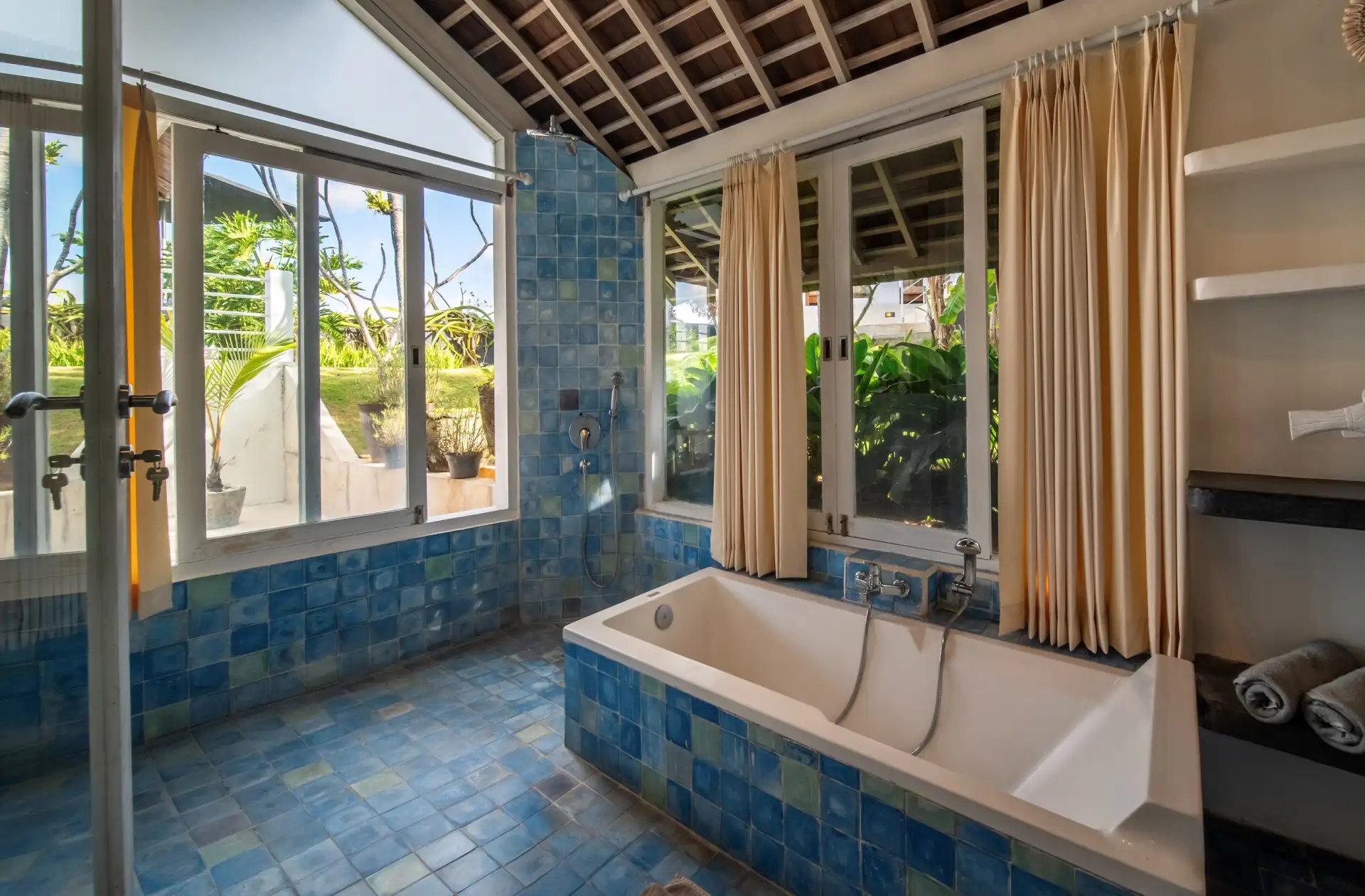 Villa 640m² in Indonesia, Canggu. Priced at 60000$ rent photo-10
