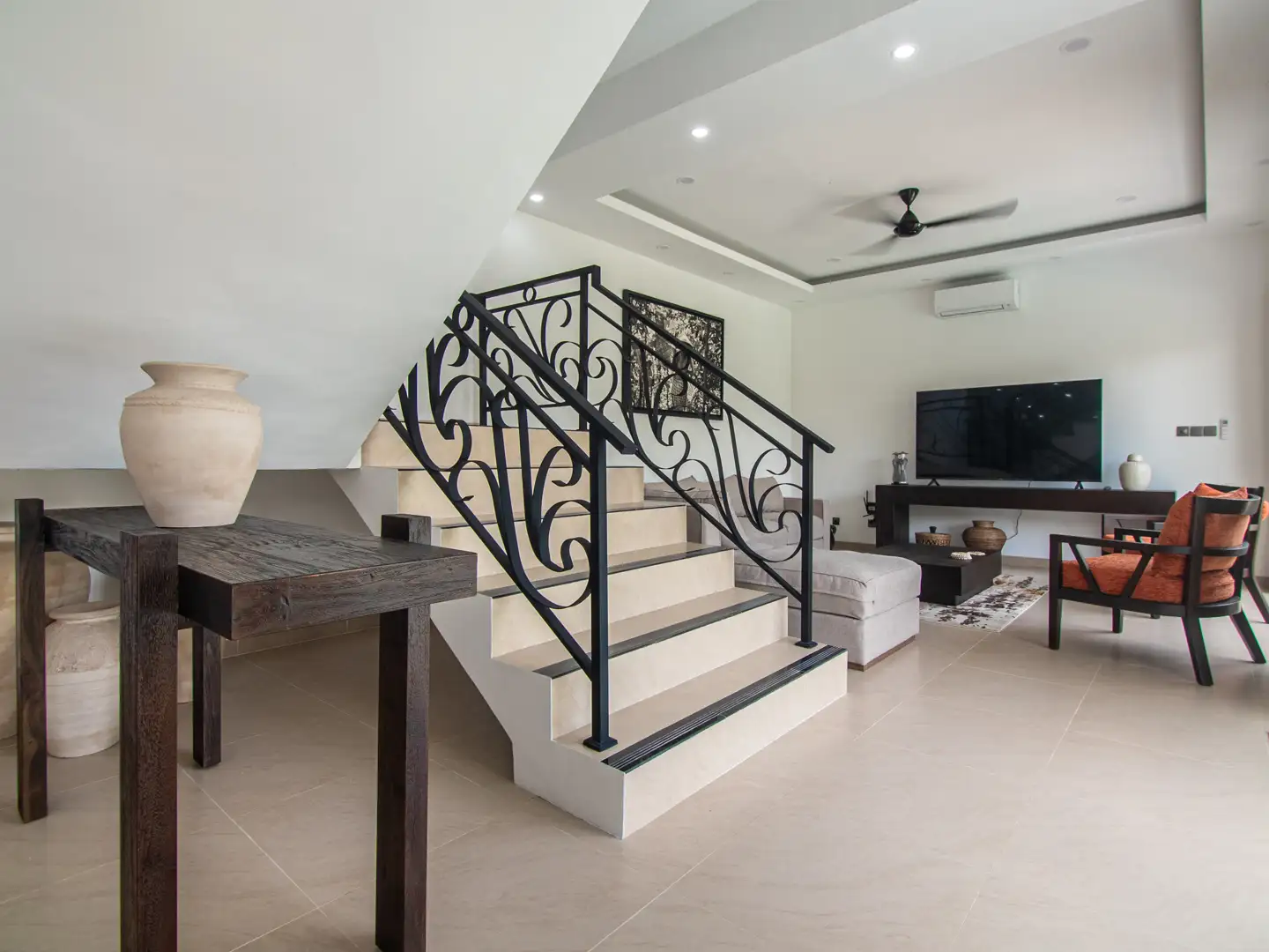 Villa 240m² in Indonesia, Kerobokan. Priced at 40000$ rent photo-6