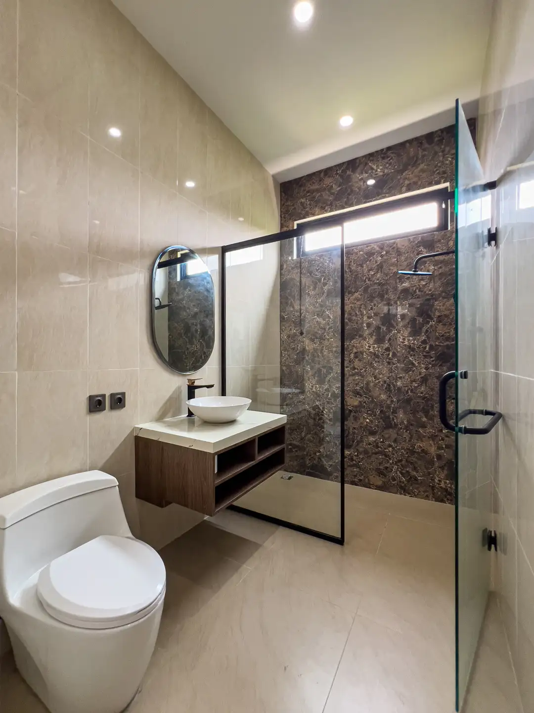 Villa 240m² in Indonesia, Kerobokan. Priced at 40000$ rent photo-21