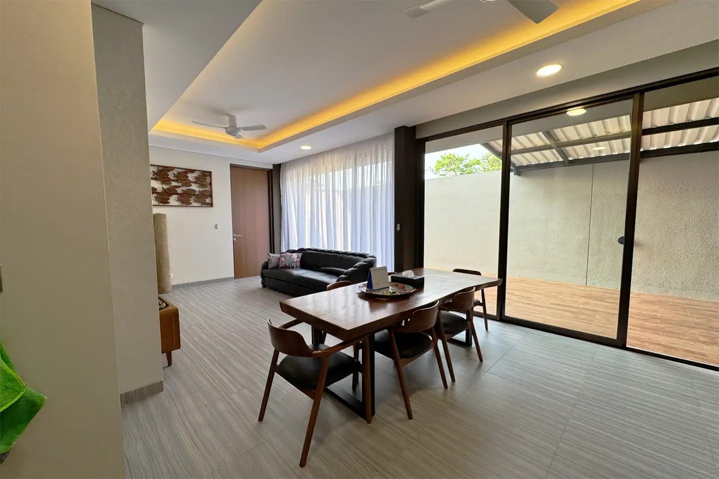 Villa 238m² in Indonesia, Kedungu. Priced at 25599$ rent photo-13