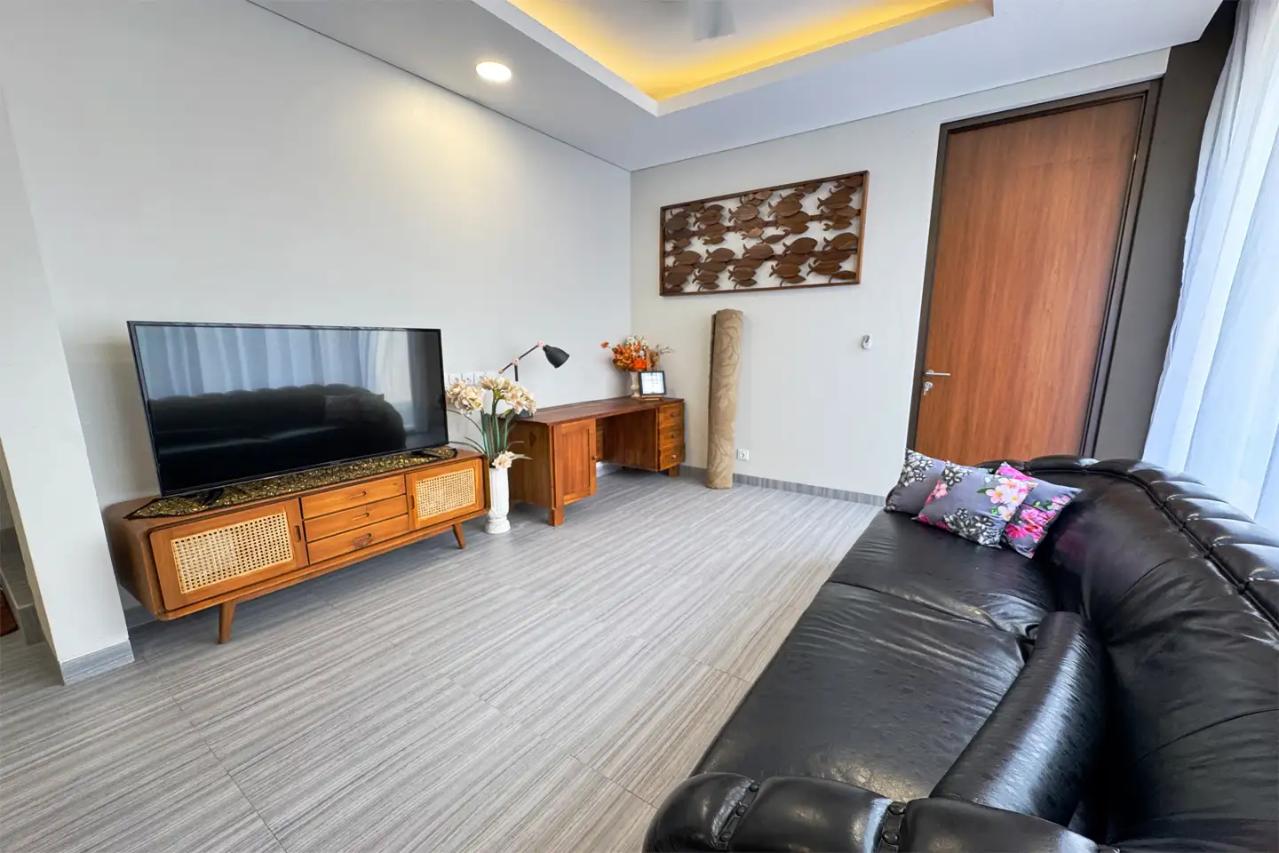 Villa 238m² in Indonesia, Kedungu. Priced at 25599$ rent photo-16