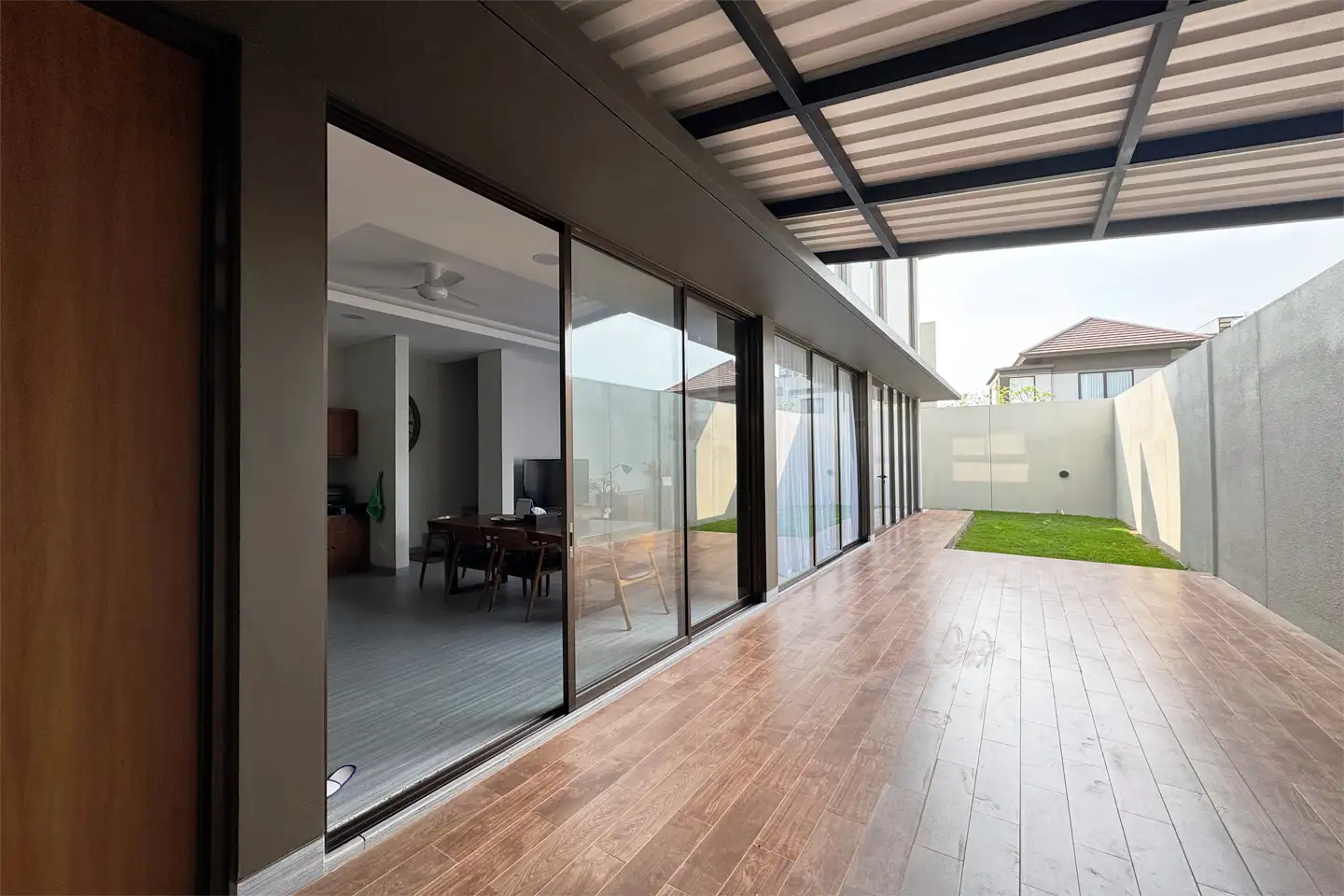 Villa 238m² in Indonesia, Kedungu. Priced at 25599$ rent photo-17