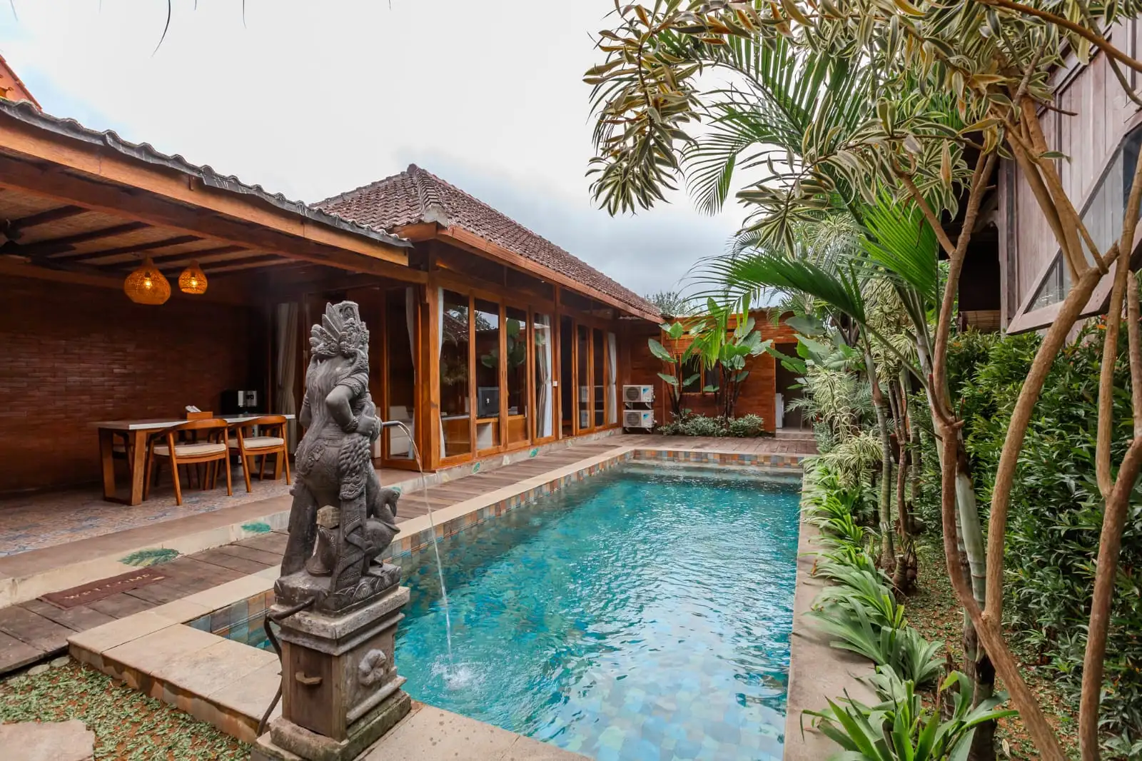 Villa 180m² in Indonesia, Tabanan. Priced at 12272$ rent photo-2
