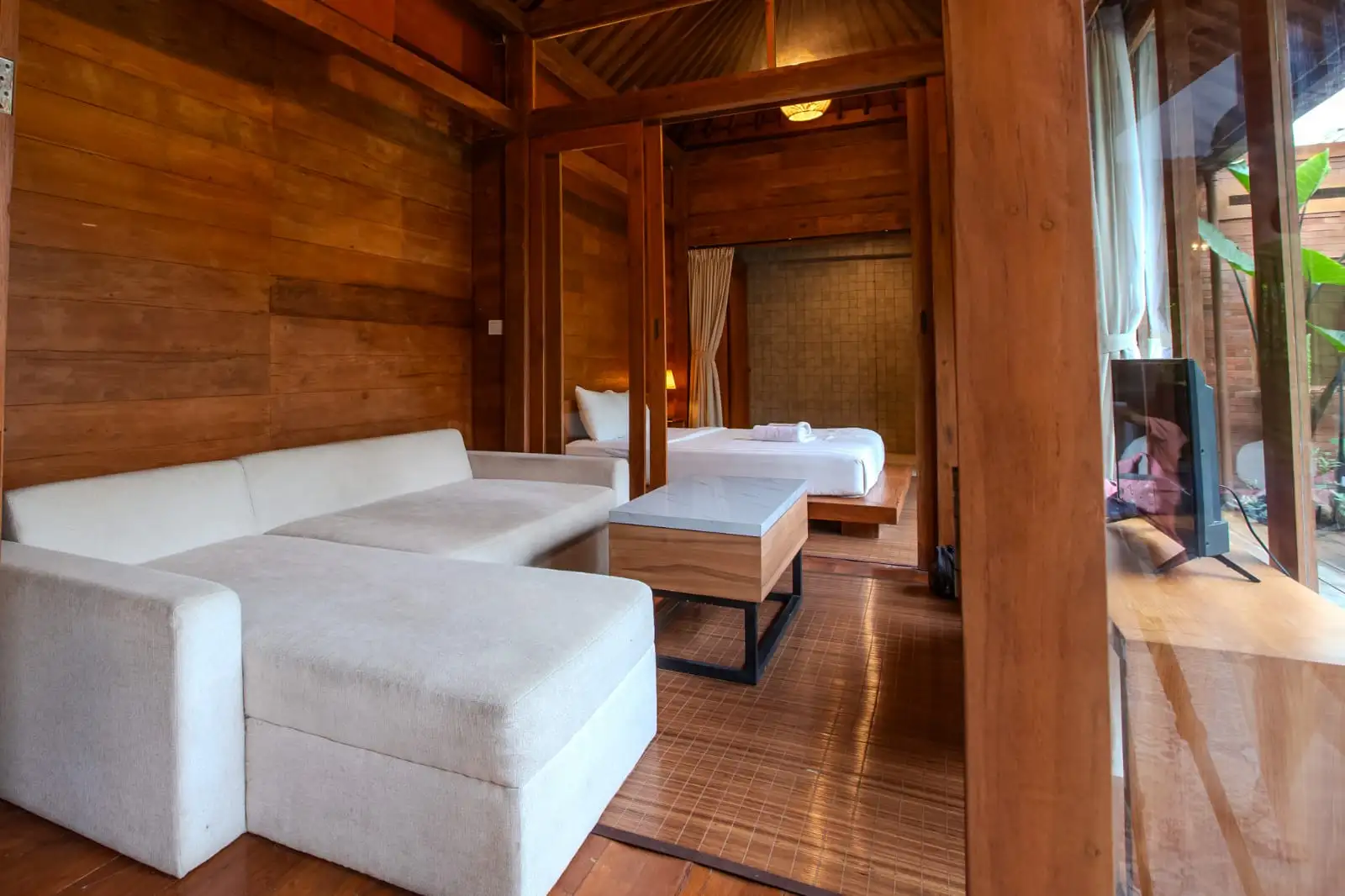 Villa 180m² in Indonesia, Tabanan. Priced at 12272$ rent photo-11
