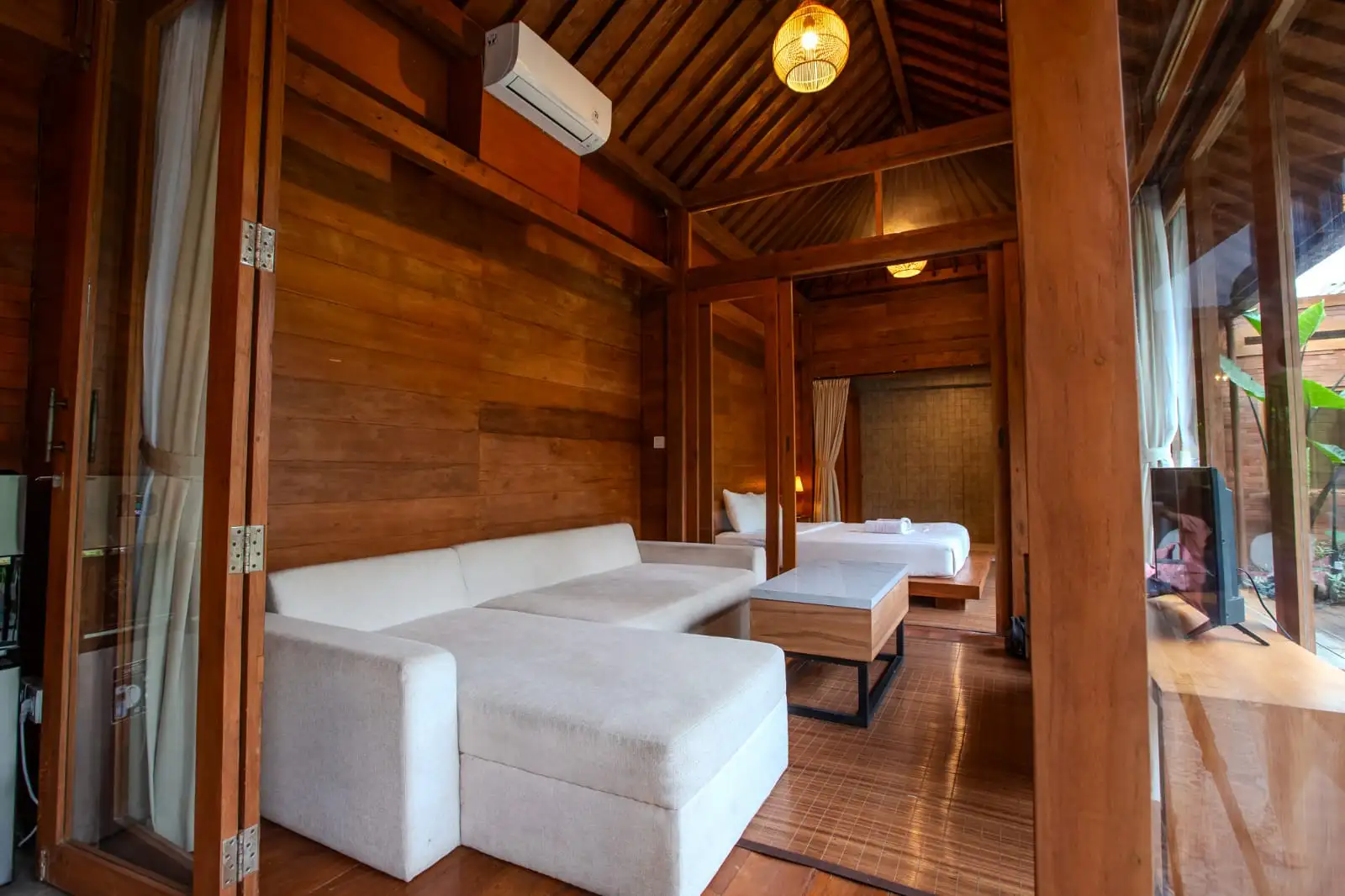 Villa 180m² in Indonesia, Tabanan. Priced at 12272$ rent photo-12