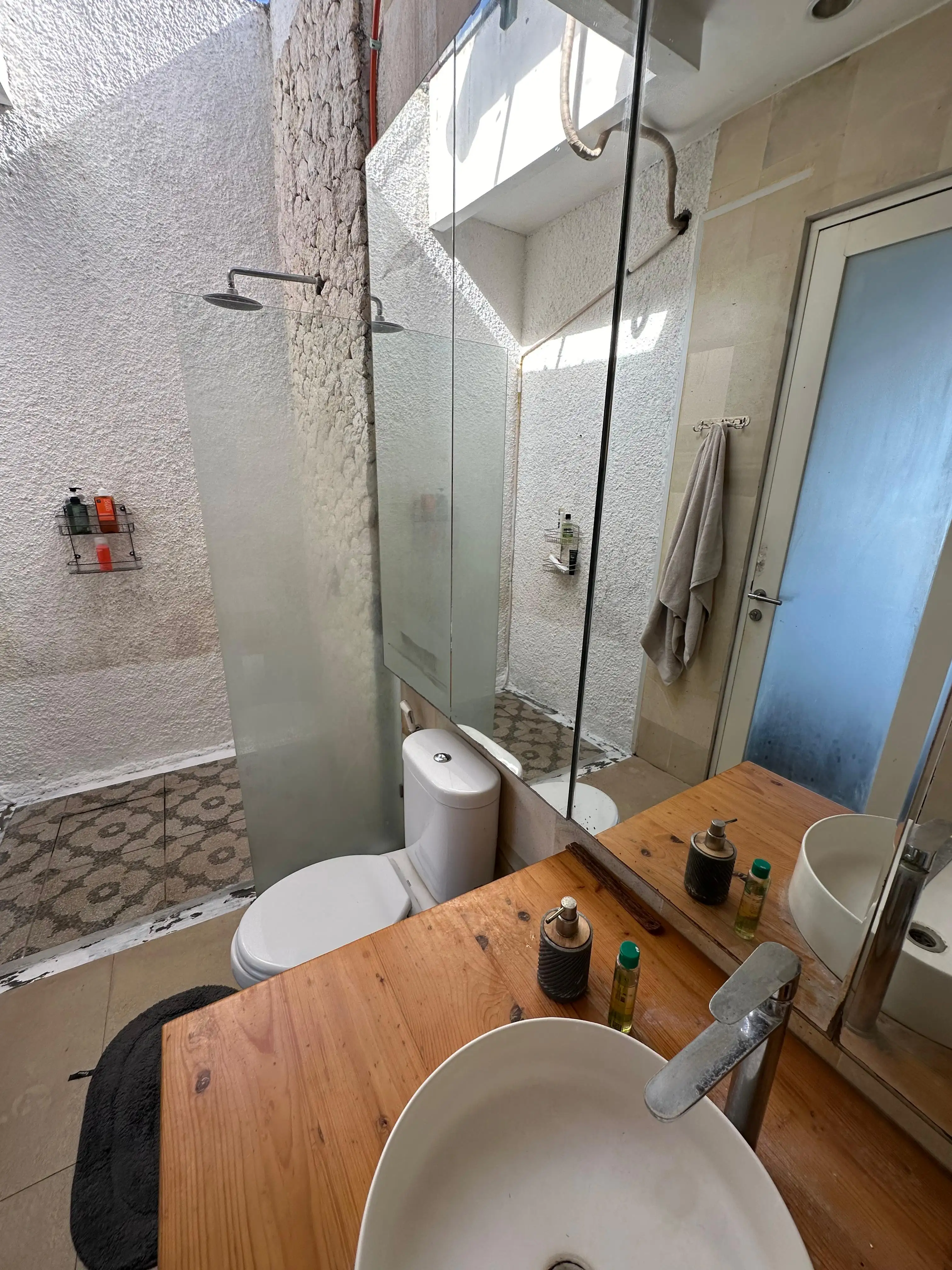Villa 180m² in Indonesia, Bukit. Priced at 30057$ rent photo-2