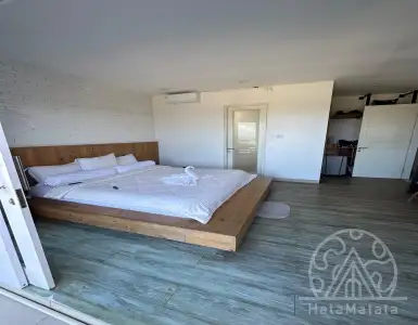 Rent in Indonesia for 30057$
