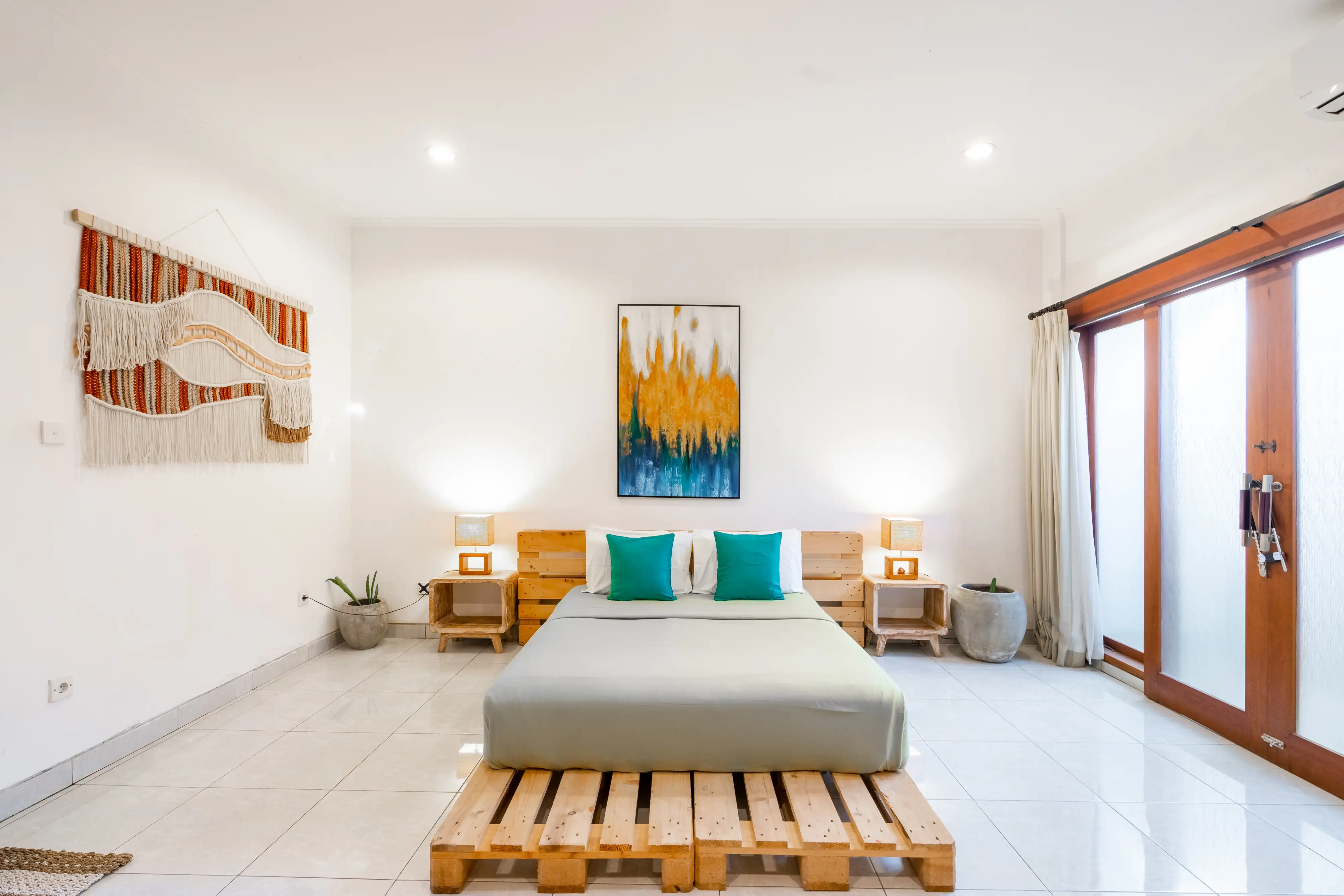 Villa 200m² in Indonesia, Canggu. Priced at 24230$ rent photo-2
