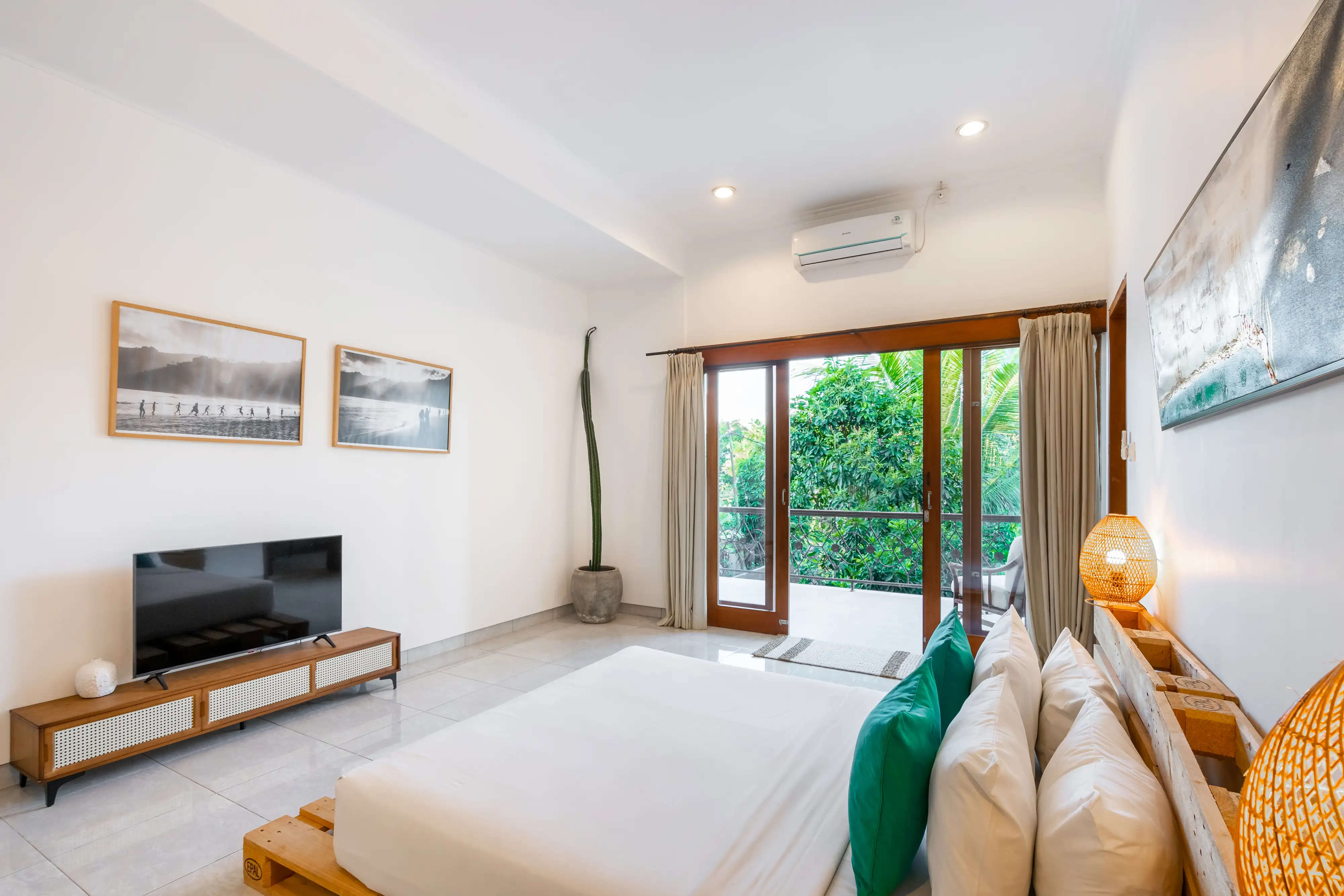 Villa 200m² in Indonesia, Canggu. Priced at 24230$ rent photo-8