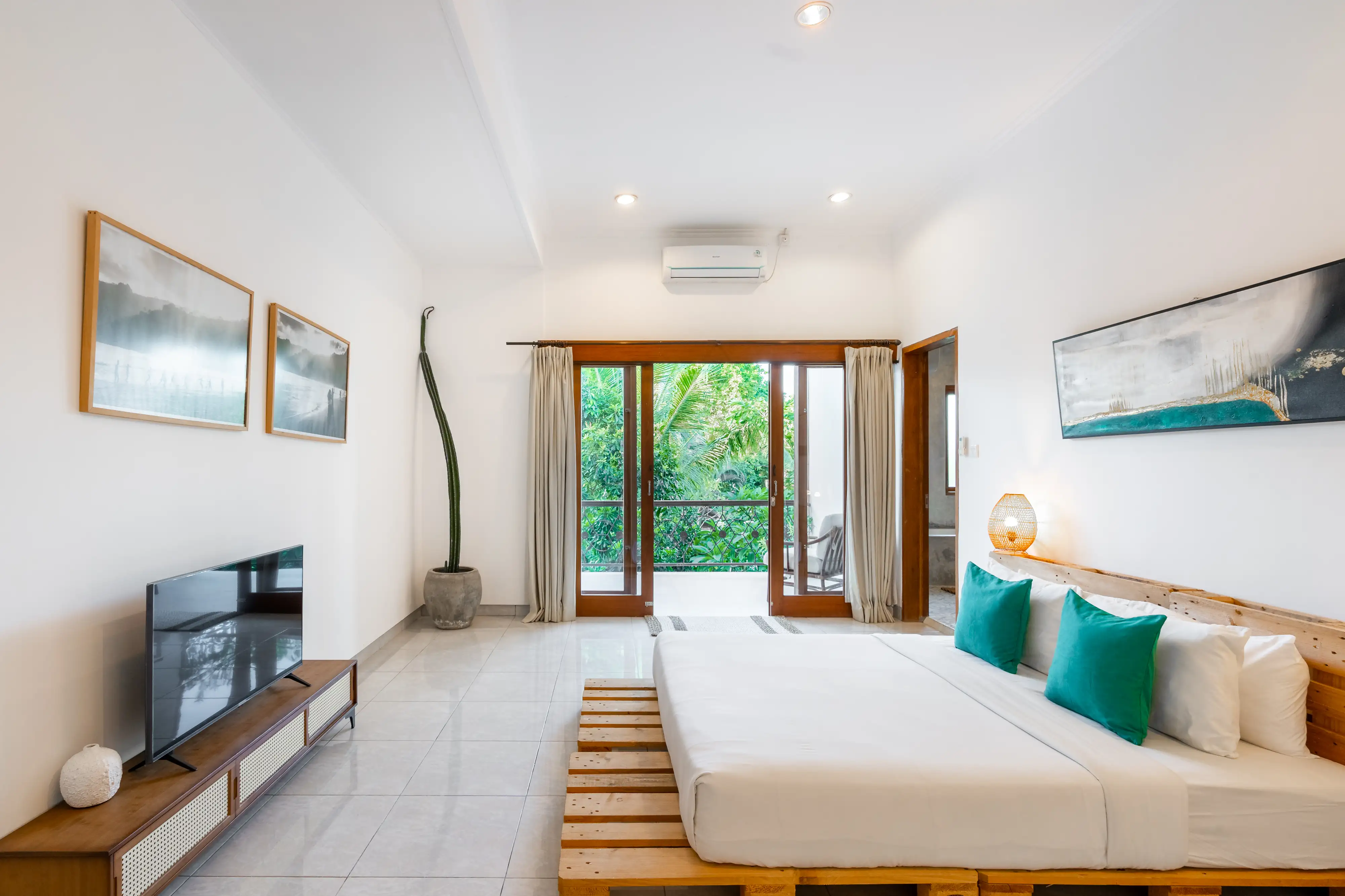 Villa 200m² in Indonesia, Canggu. Priced at 24230$ rent photo-22