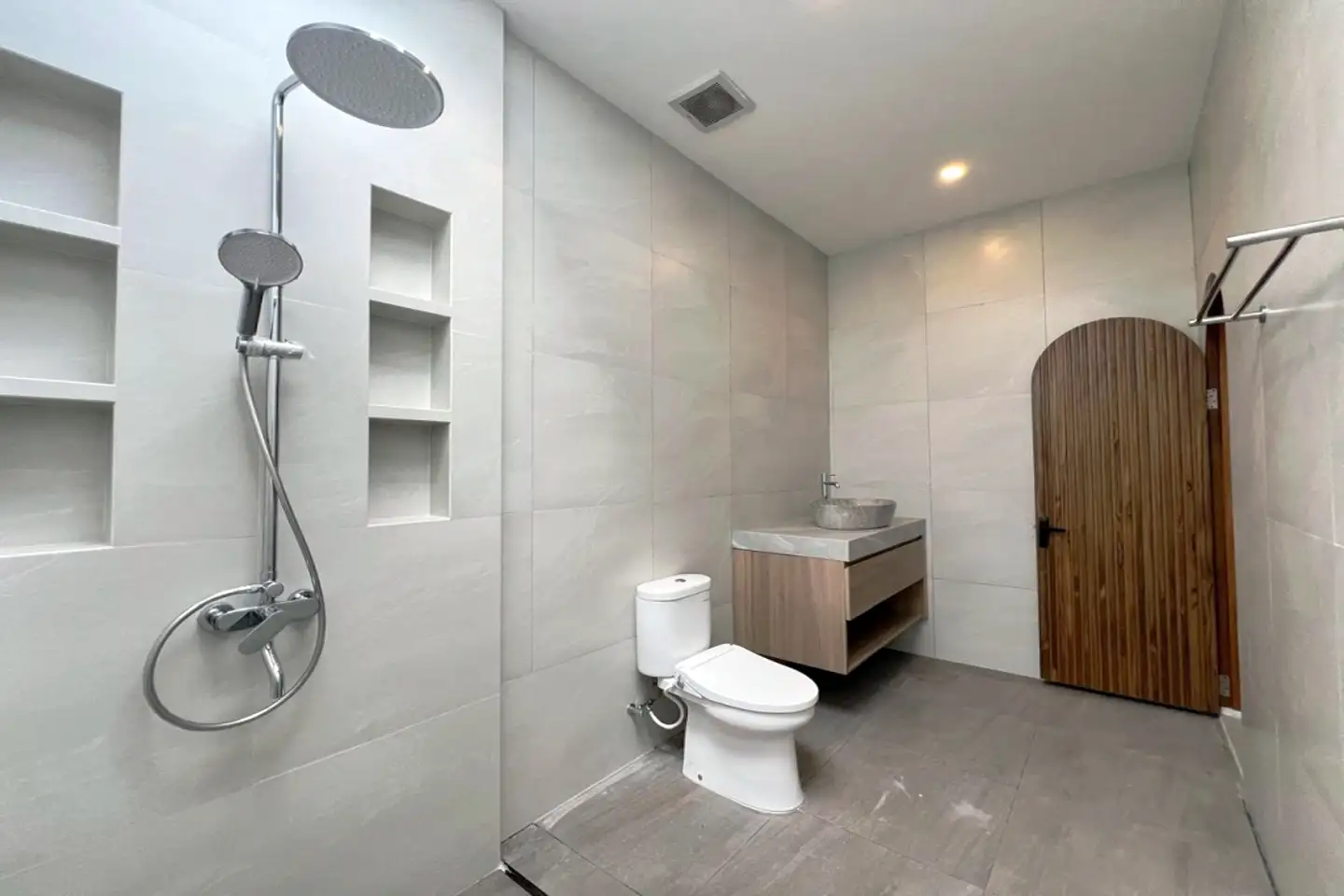 Villa 173m² in Indonesia, Bukit. Priced at 141105$ rent photo-6