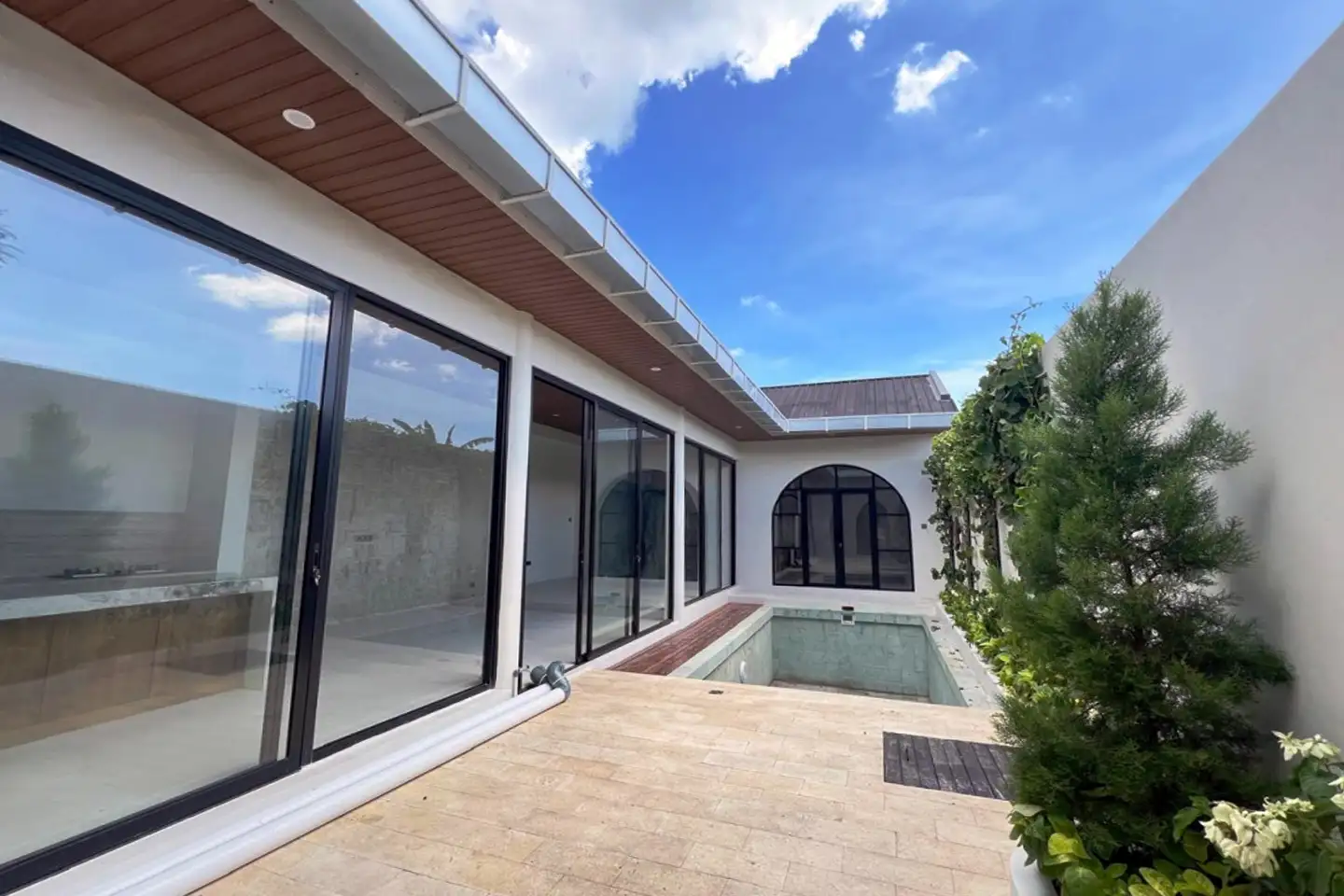 Villa 173m² in Indonesia, Bukit. Priced at 141105$ rent photo-14