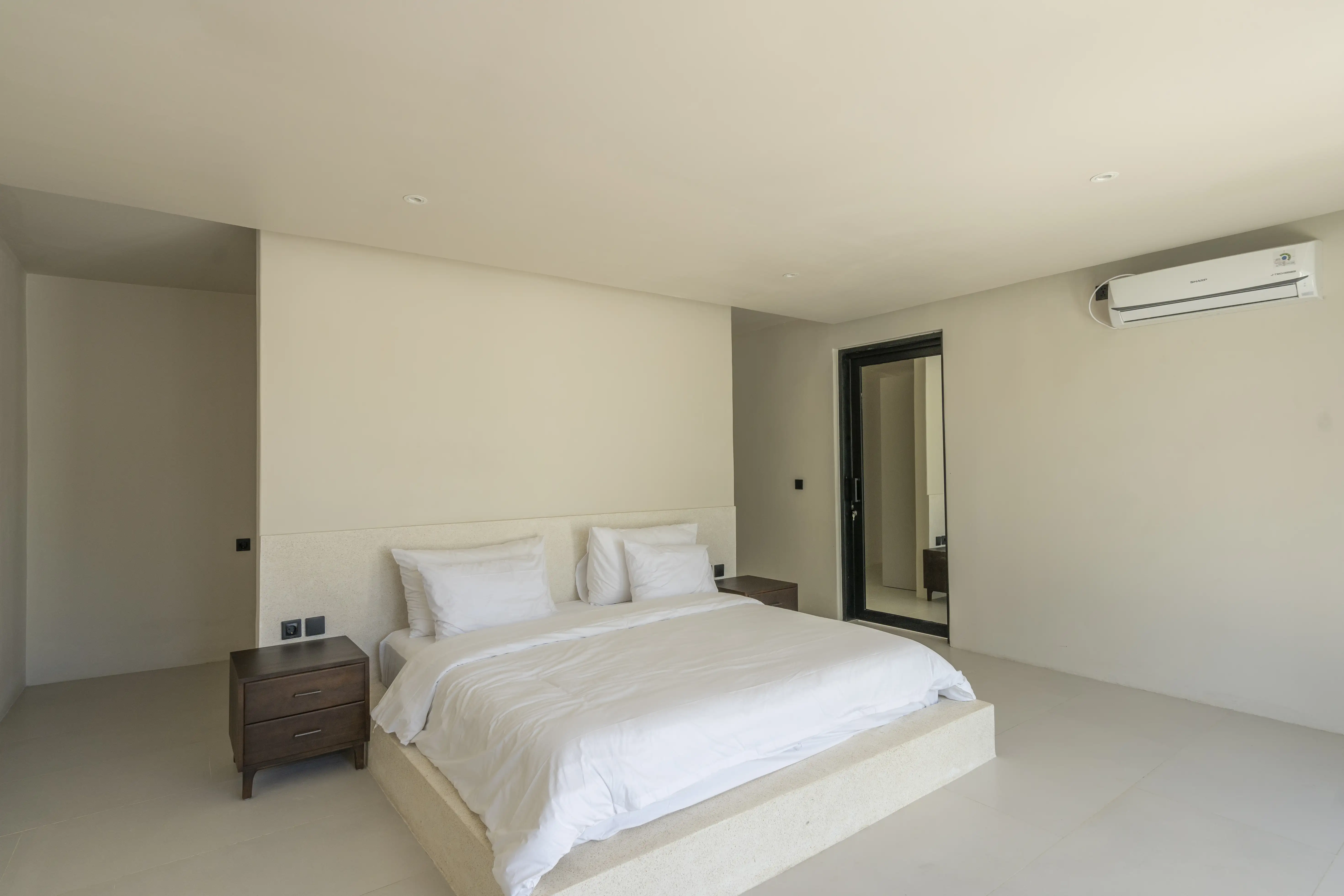 Villa 320m² in Indonesia, Bukit. Priced at 73200$ rent photo-11