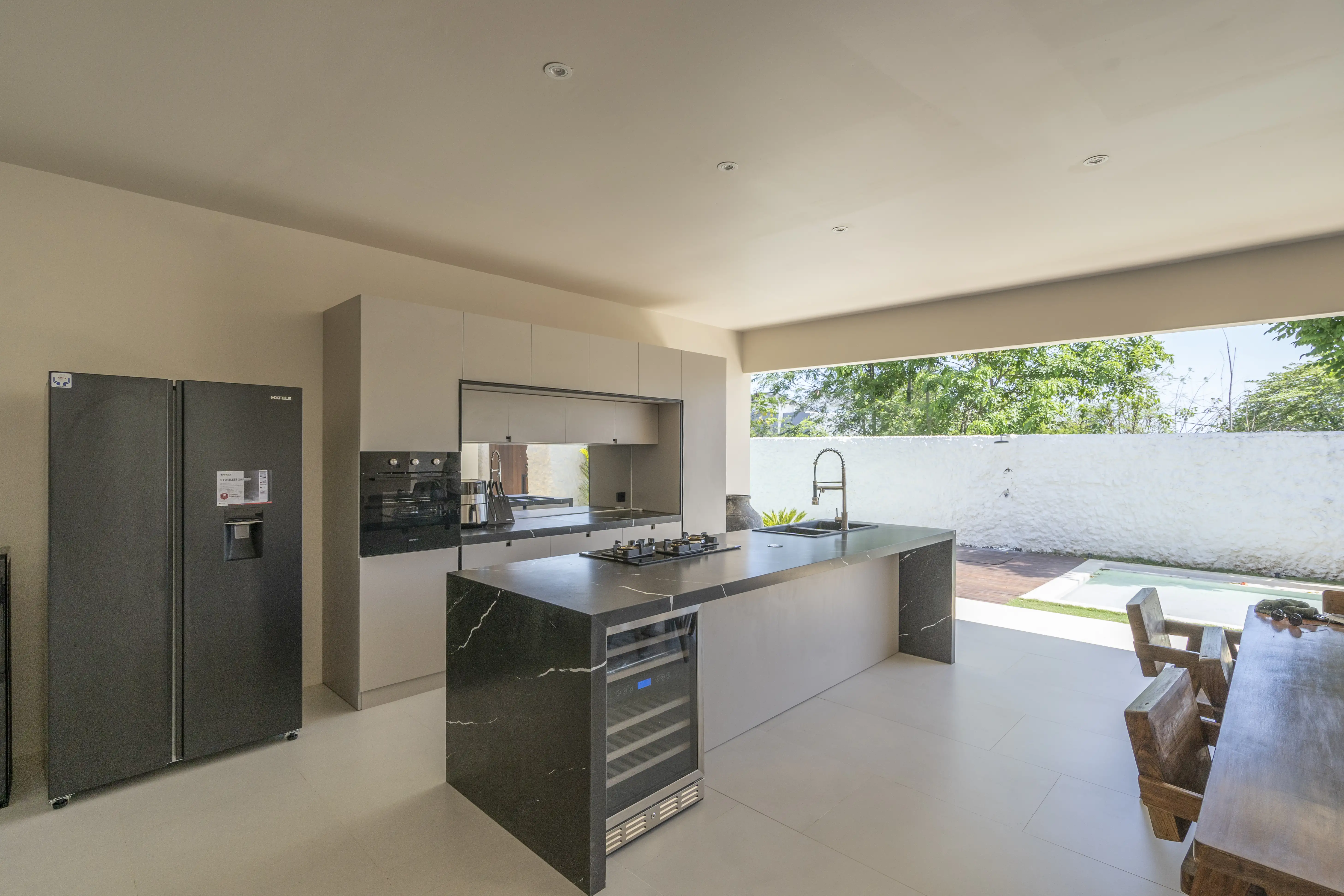 Villa 320m² in Indonesia, Bukit. Priced at 73200$ rent photo-15