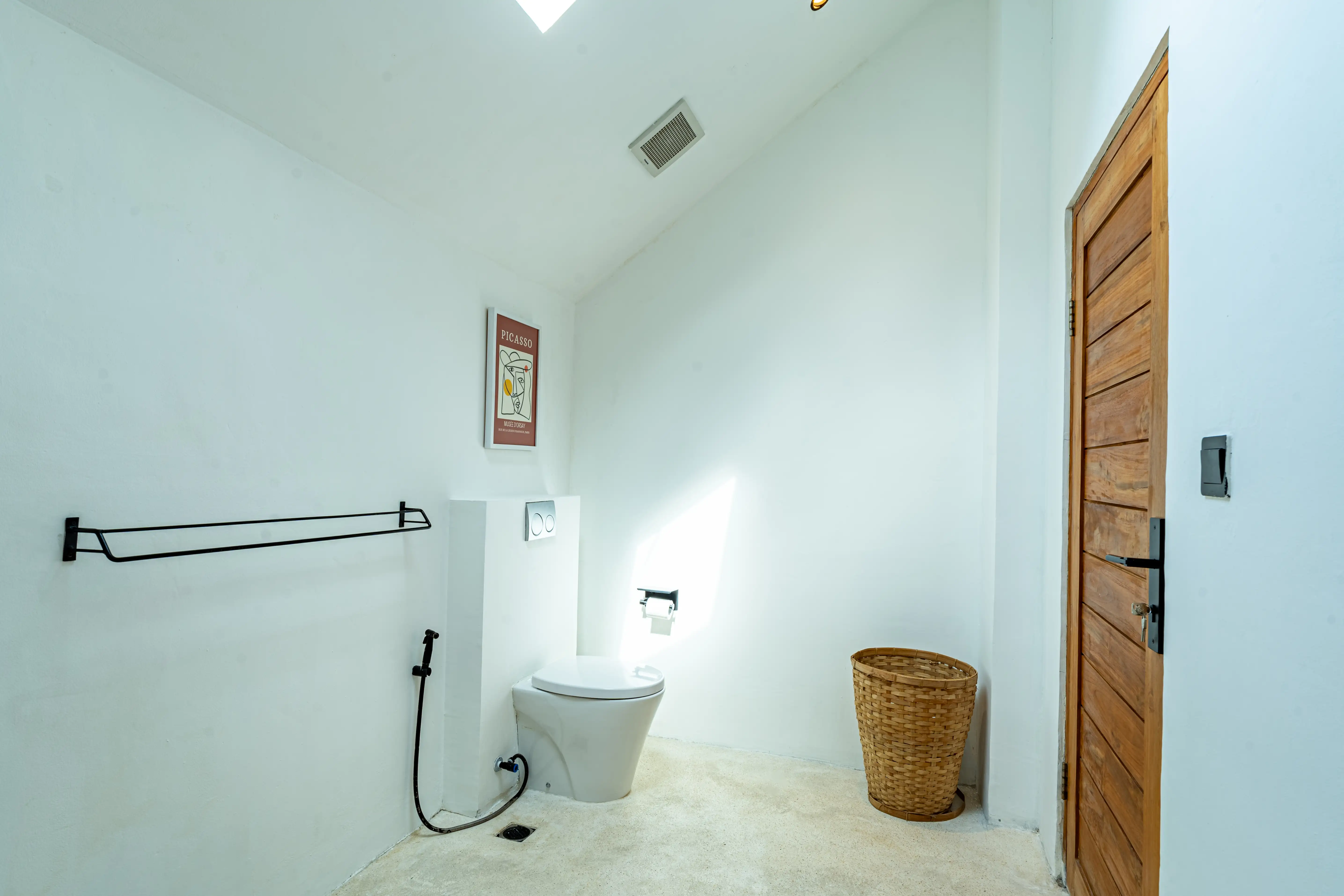 Villa 115m² in Indonesia, Canggu. Priced at 195000$ rent photo-13
