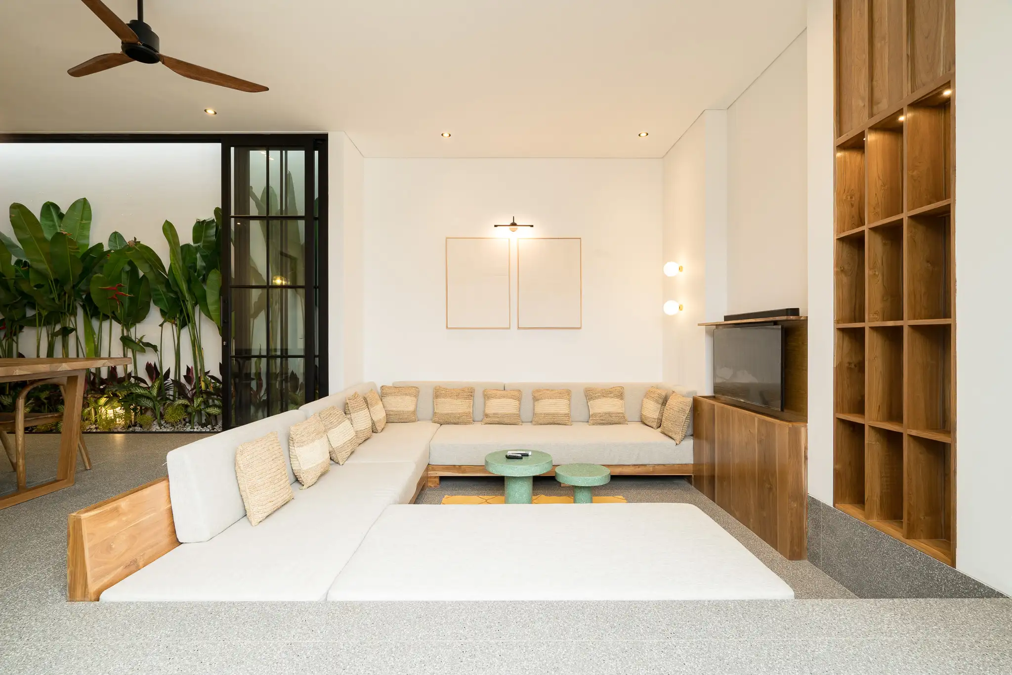 Villa 142m² in Indonesia, Bukit. Priced at 479000$ rent photo-16