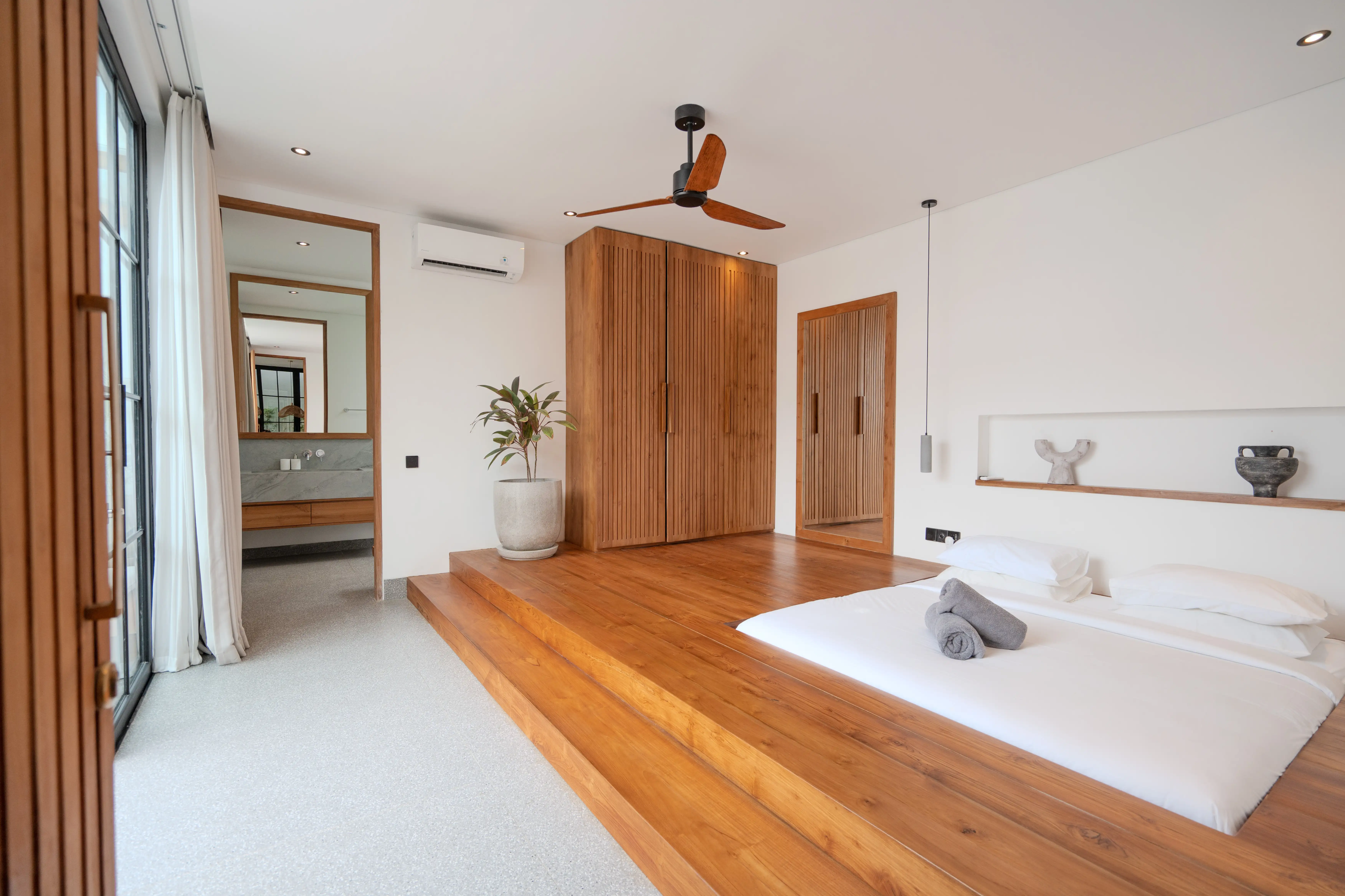 Villa 142m² in Indonesia, Bukit. Priced at 445000$ rent photo-37