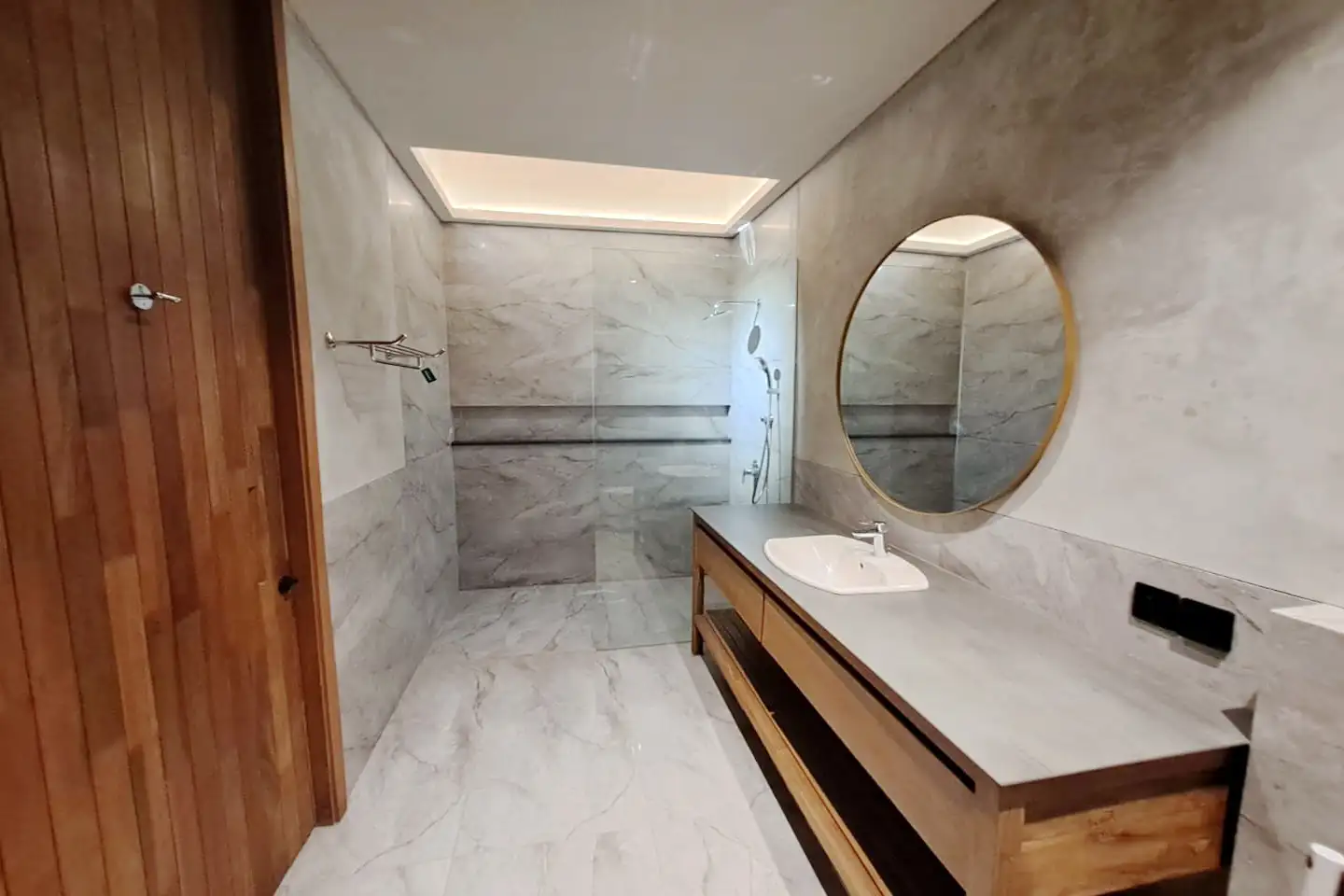 Villa 320m² in Indonesia, Umalas. Priced at 47651$ rent photo-5