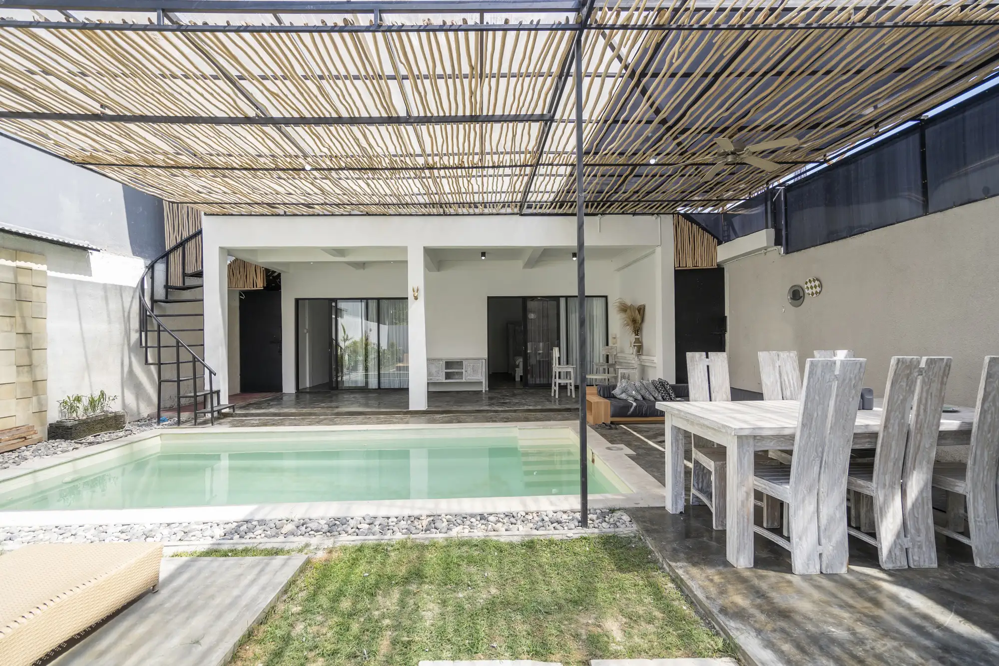 Villa 200m² in Indonesia, Seminyak. Priced at 33625$ rent photo-4