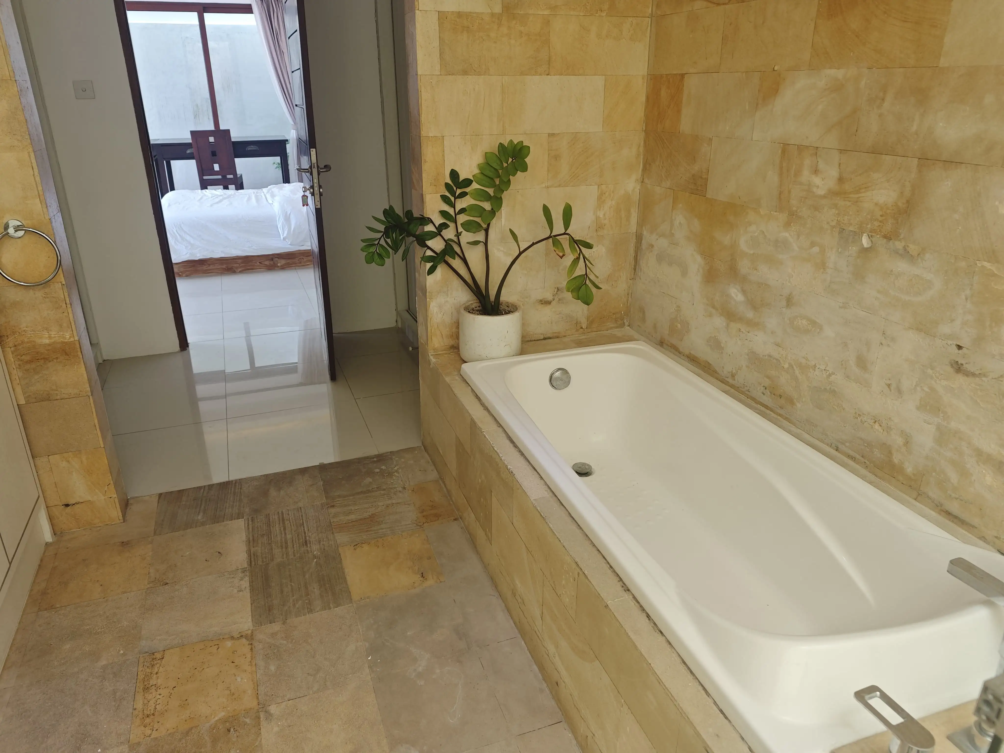 Villa 250m² in Indonesia, Canggu. Priced at 37200$ rent photo-24