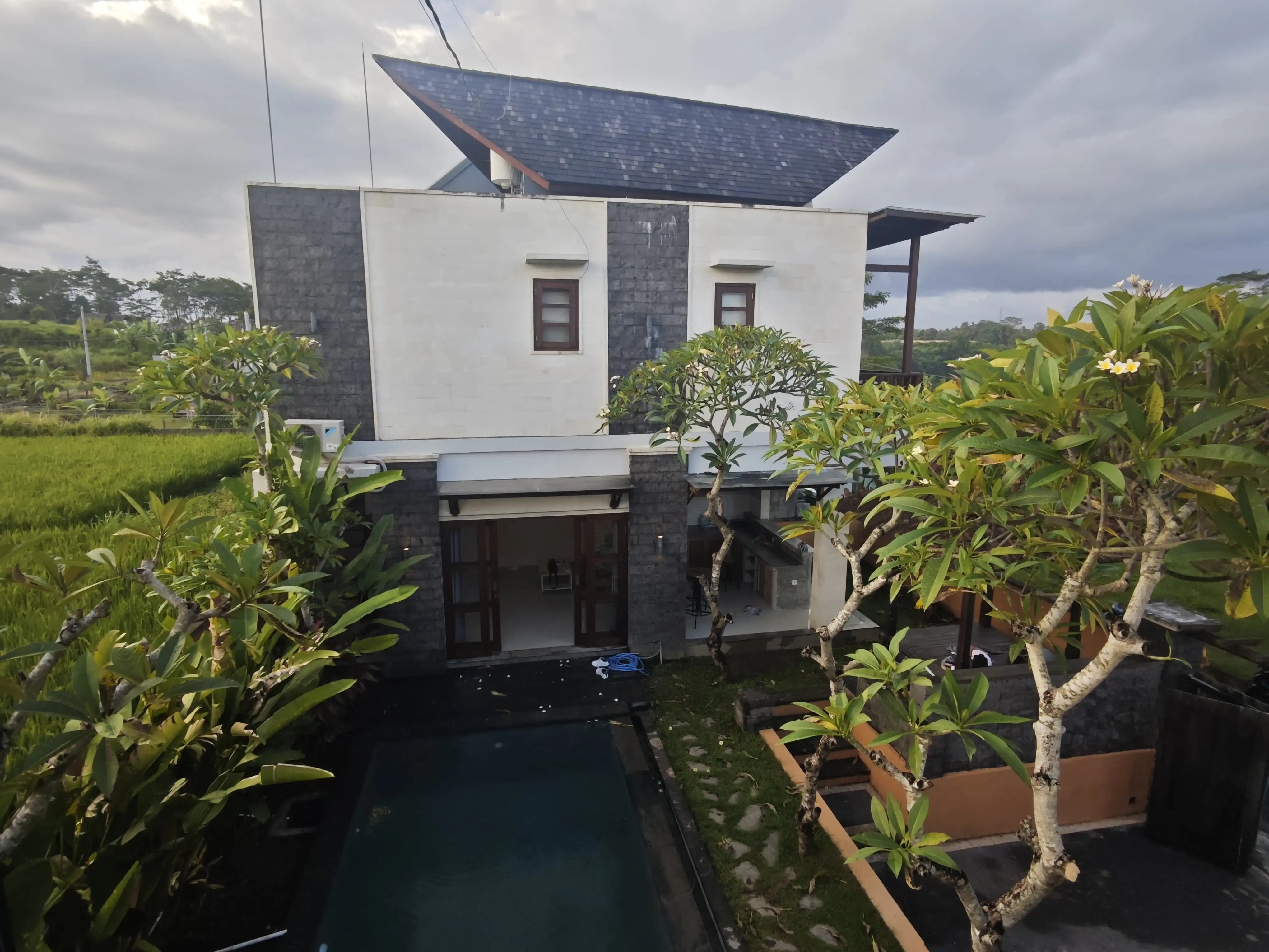 Villa 220m² in Indonesia, Ubud. Priced at 10087$ rent photo-4