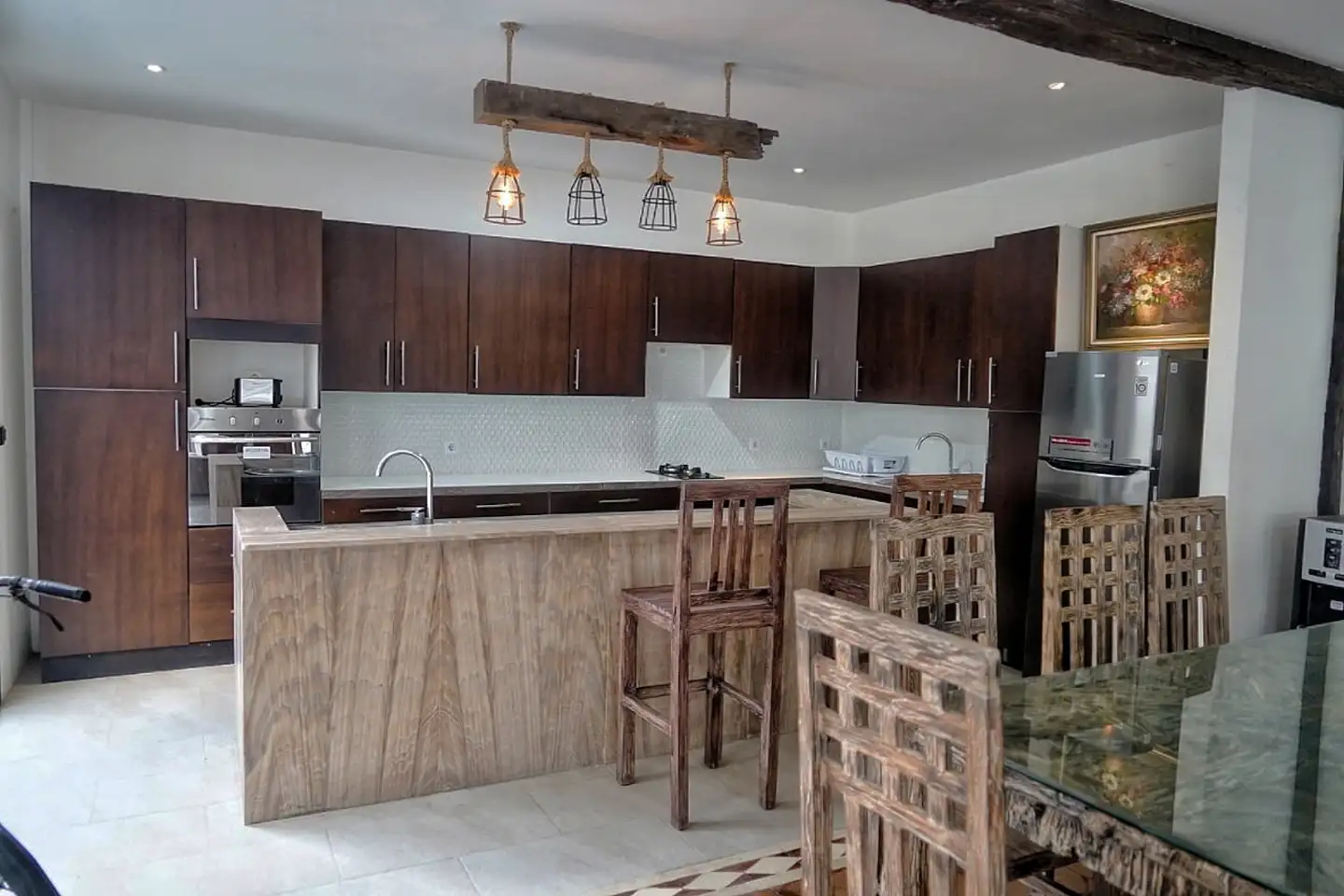 Villa 200m² in Indonesia, Seminyak. Priced at 24591$ rent photo-4