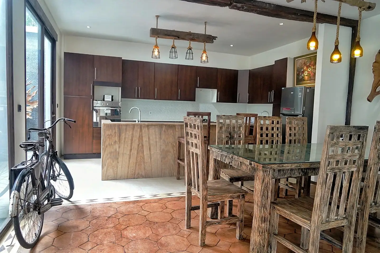 Villa 200m² in Indonesia, Seminyak. Priced at 24591$ rent photo-11