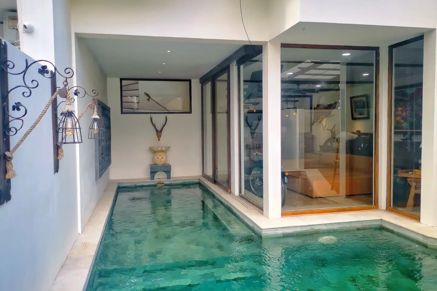 Villa 200m² in Indonesia, Seminyak. Priced at 24591$ rent photo-14