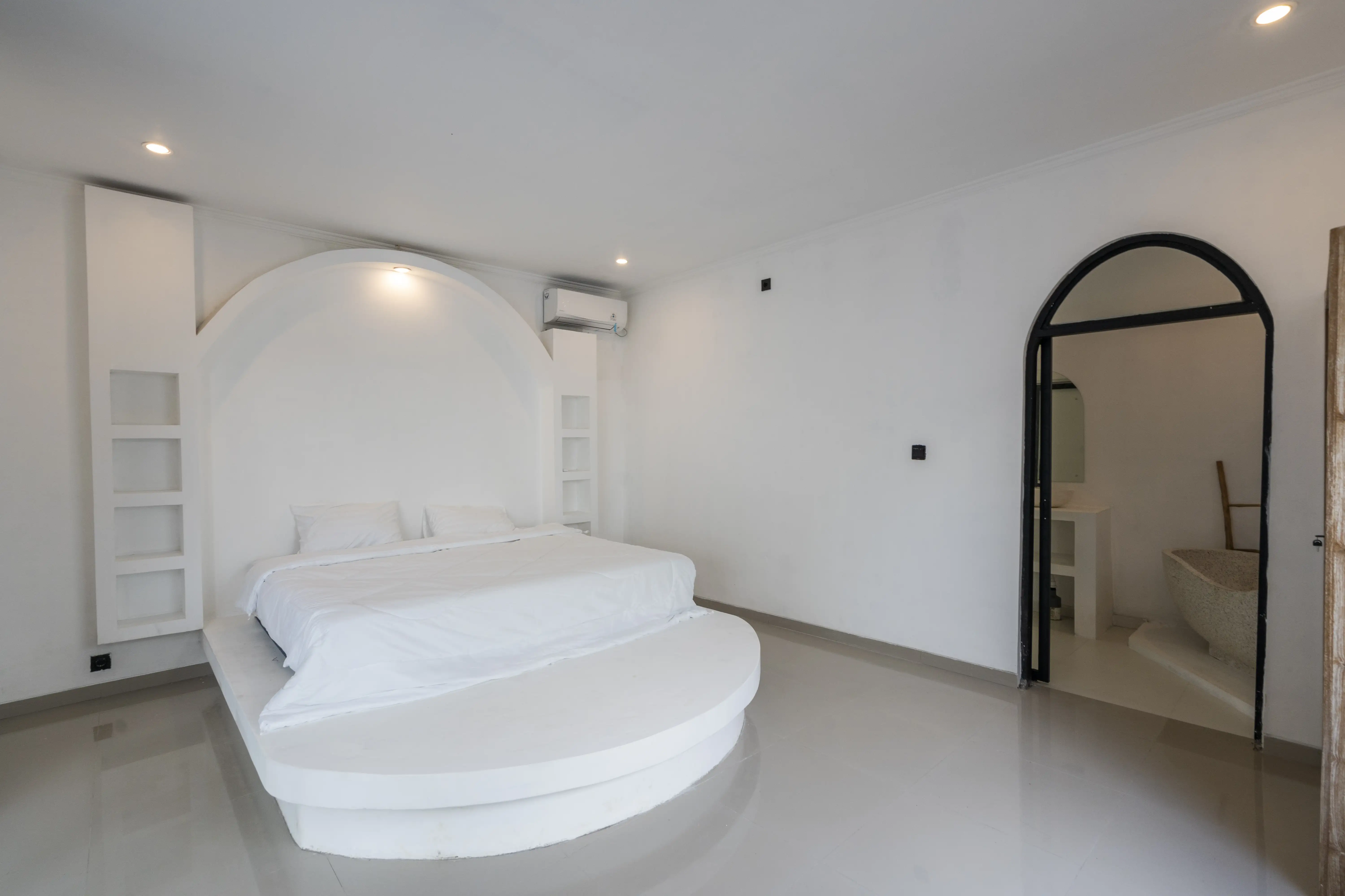 Villa 90m² in Indonesia, Ubud. Priced at 27900$ rent photo-11