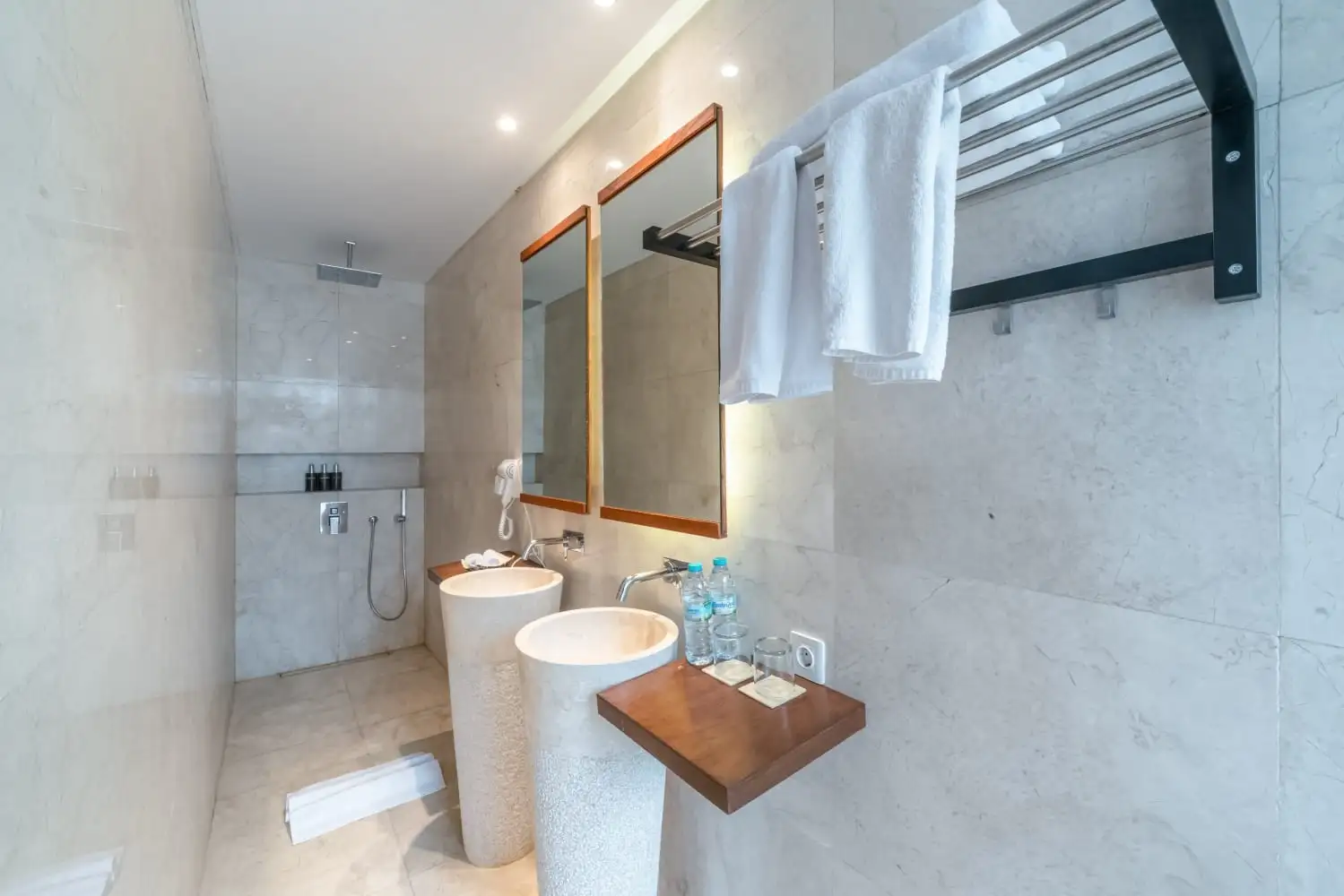 Villa 388m² in Indonesia, Bukit. Priced at 148221$ rent photo-7