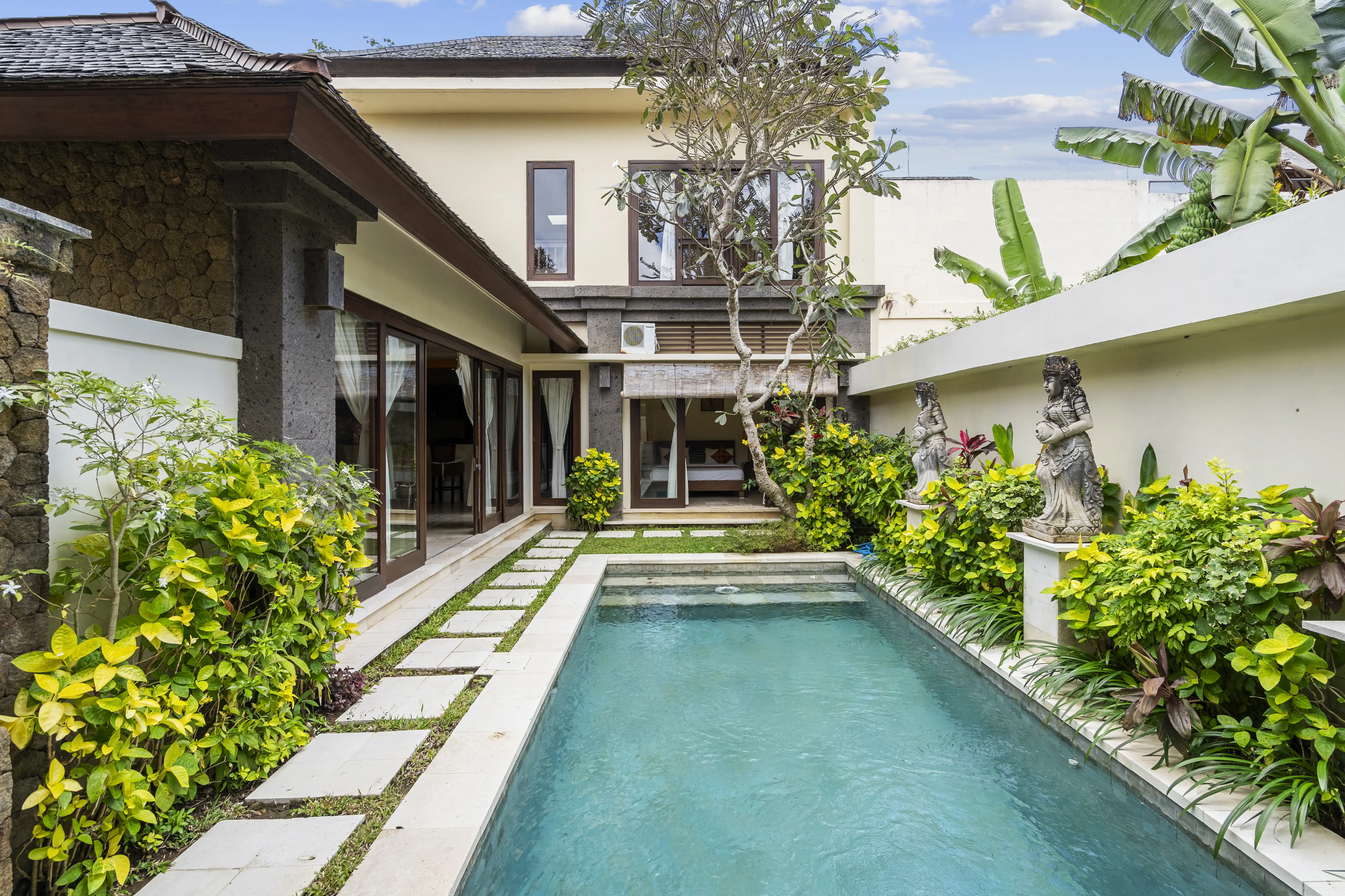 Villa 180m² in Indonesia, Bukit. Priced at 21700$ rent photo-6