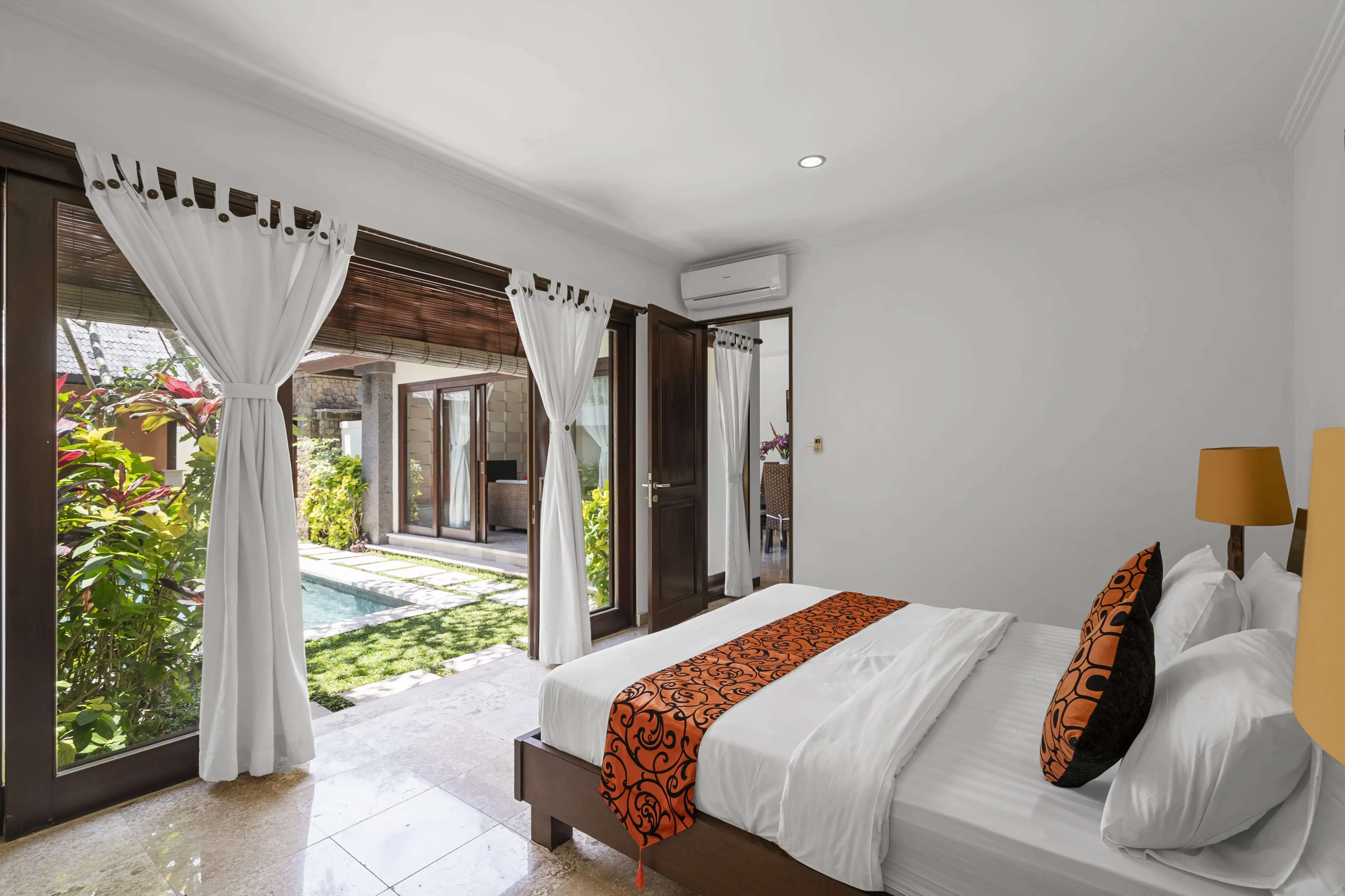 Villa 180m² in Indonesia, Bukit. Priced at 21700$ rent photo-19