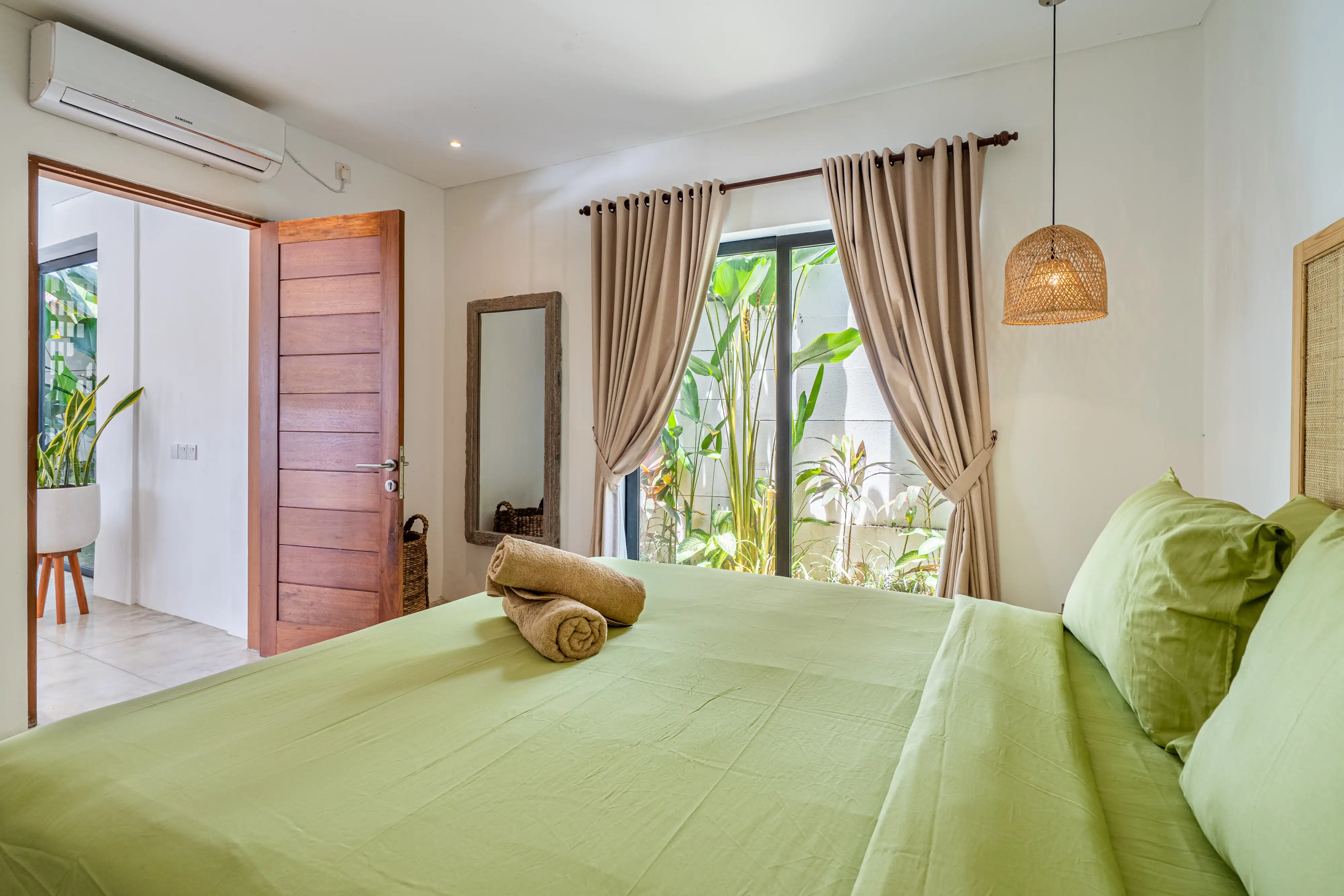 Villa 213m² in Indonesia, Canggu. Priced at 195000$ rent photo-10