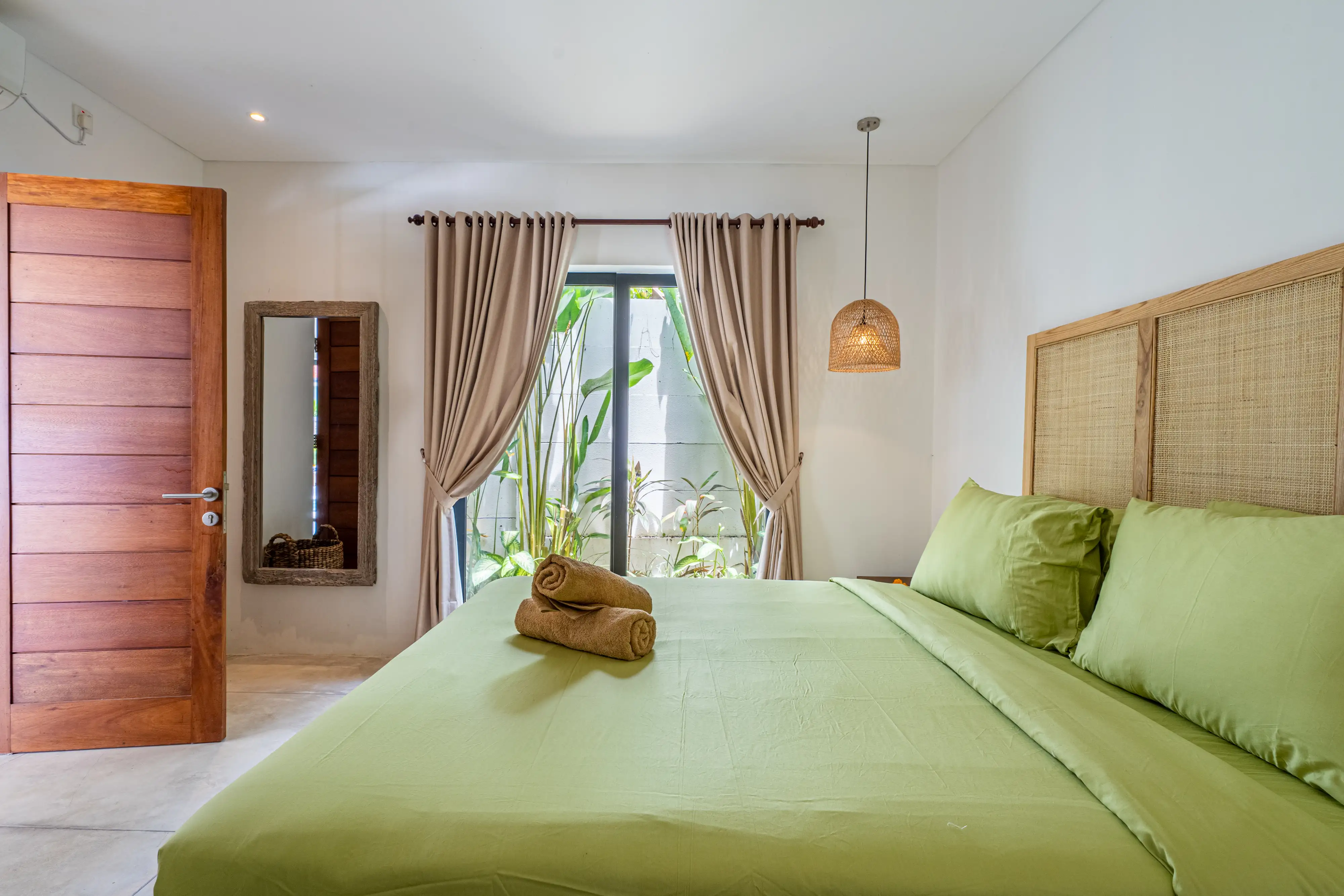 Villa 213m² in Indonesia, Canggu. Priced at 195000$ rent photo-11