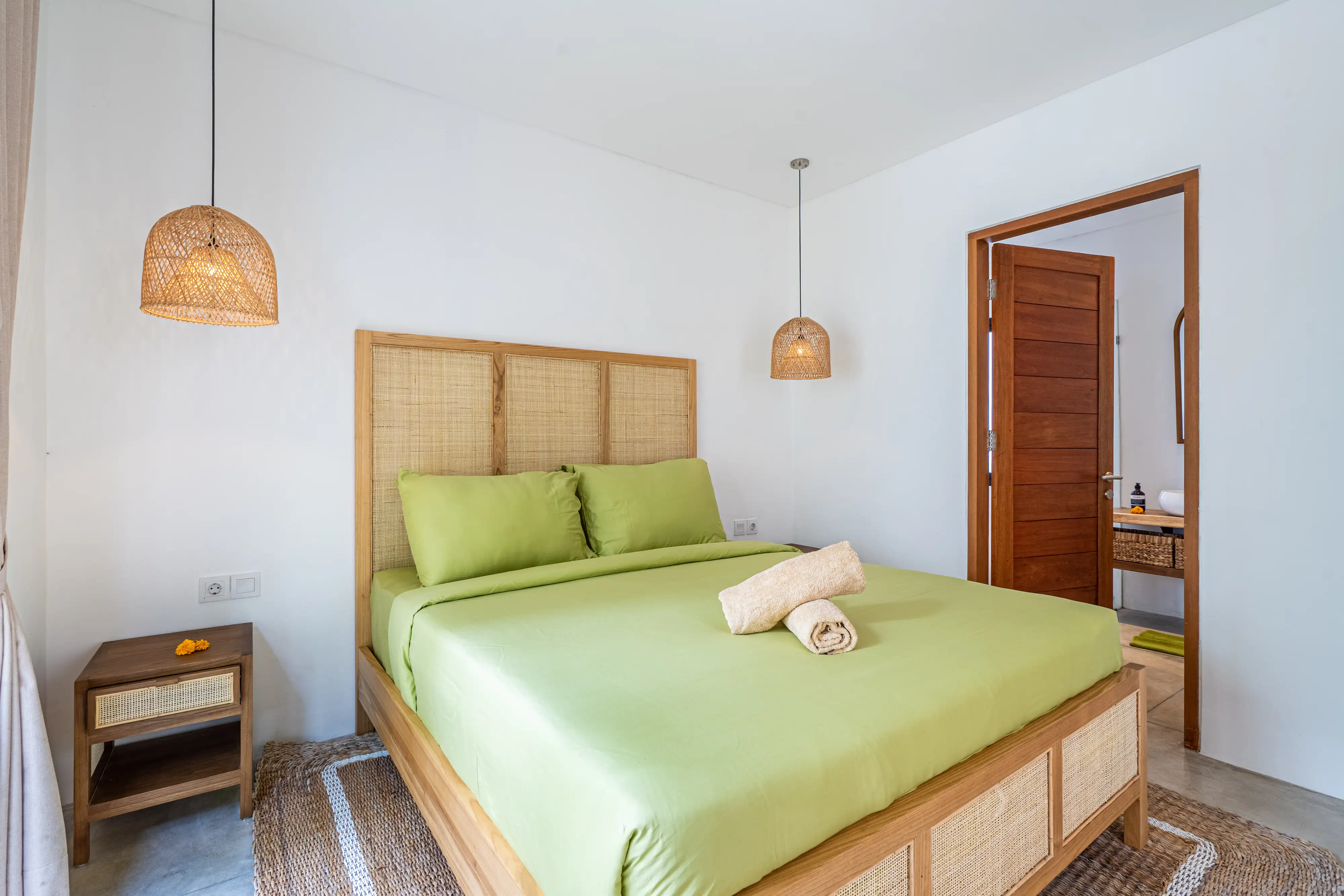 Villa 213m² in Indonesia, Canggu. Priced at 195000$ rent photo-14