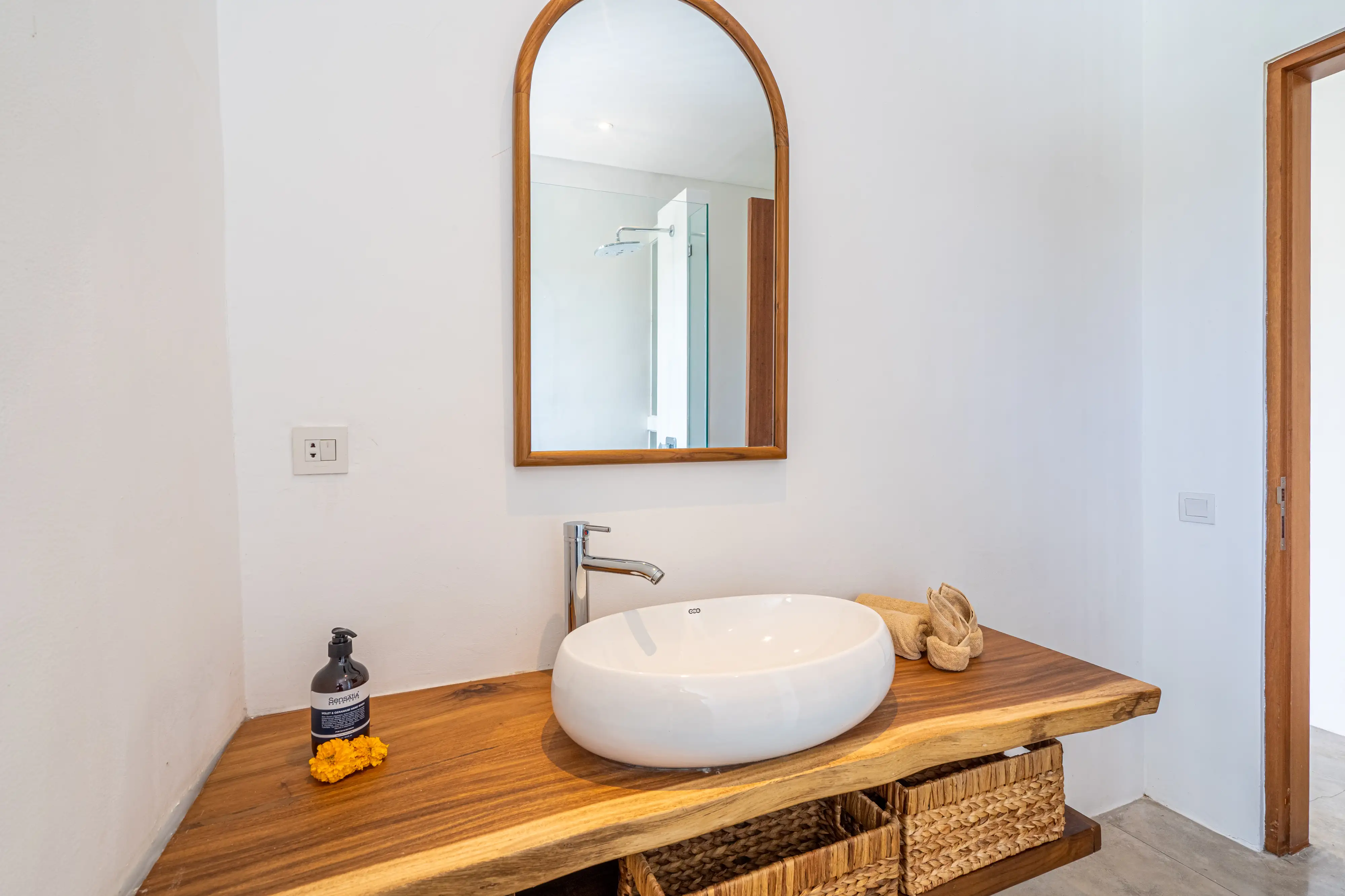 Villa 213m² in Indonesia, Canggu. Priced at 195000$ rent photo-18