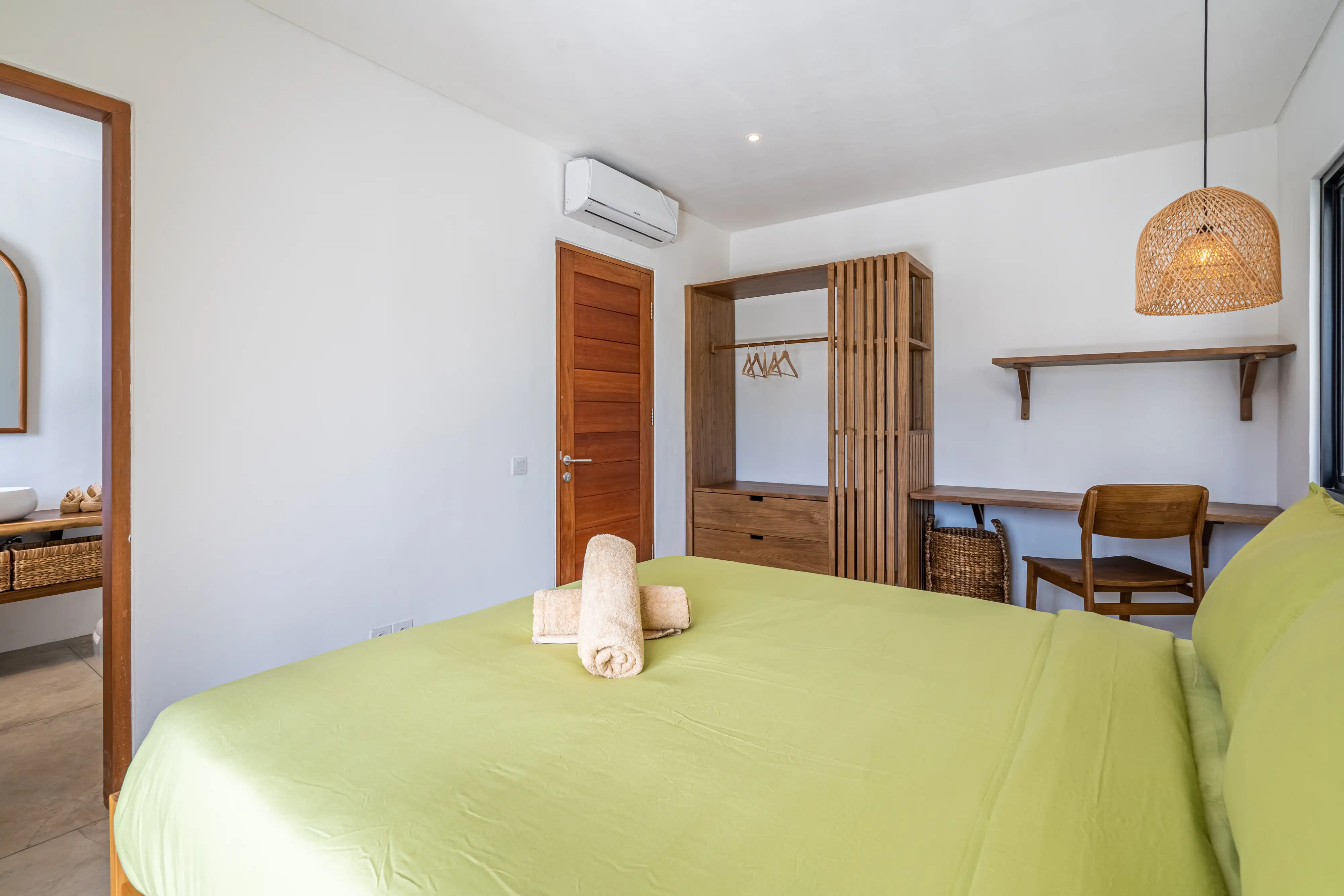 Villa 213m² in Indonesia, Canggu. Priced at 195000$ rent photo-32