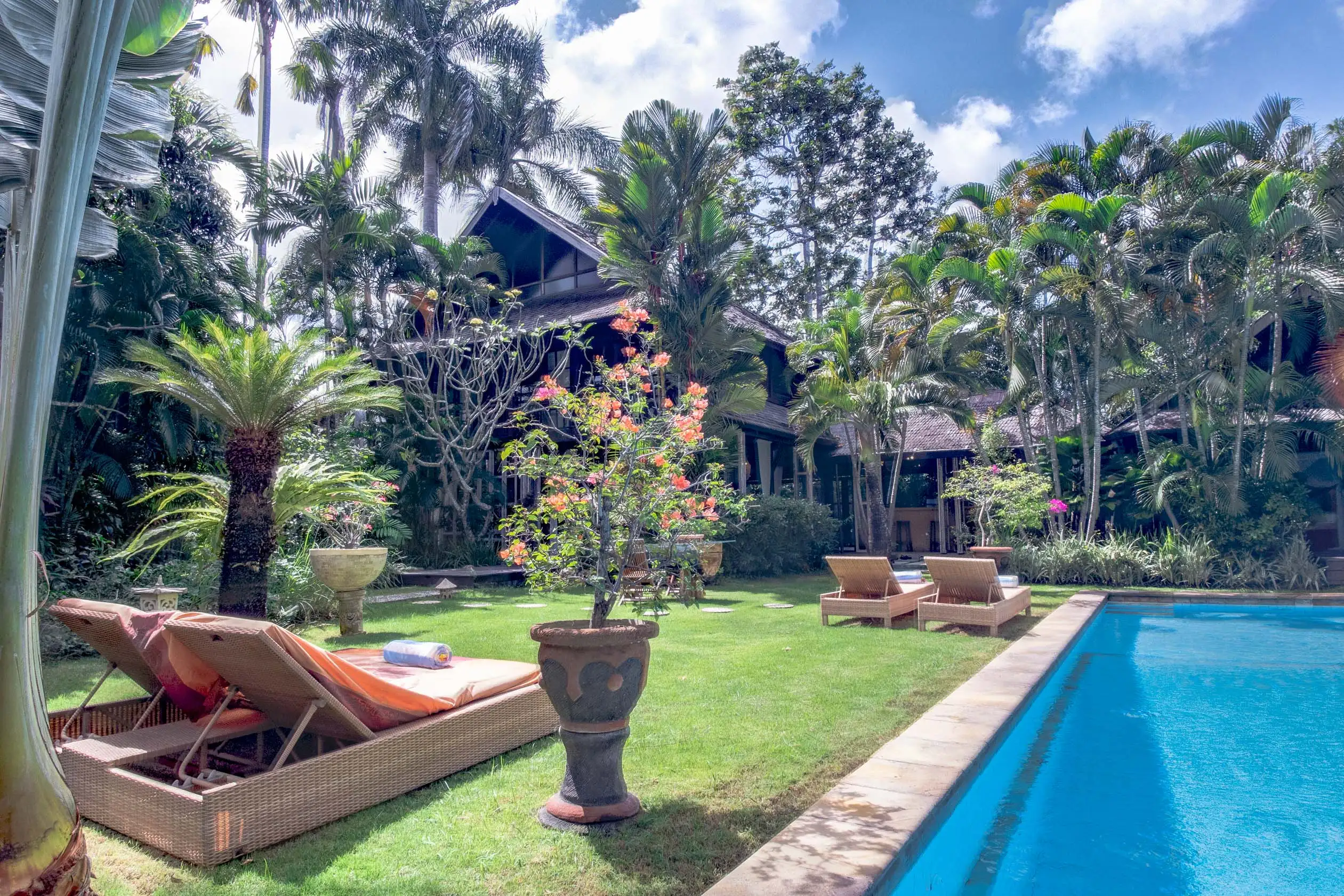 Villa 270m² in Indonesia, Seminyak. Priced at 61248$ rent photo-4