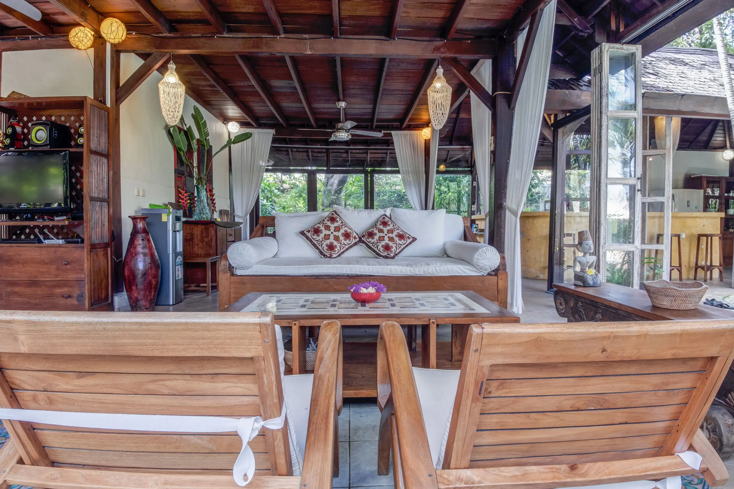 Villa 270m² in Indonesia, Seminyak. Priced at 61248$ rent photo-8