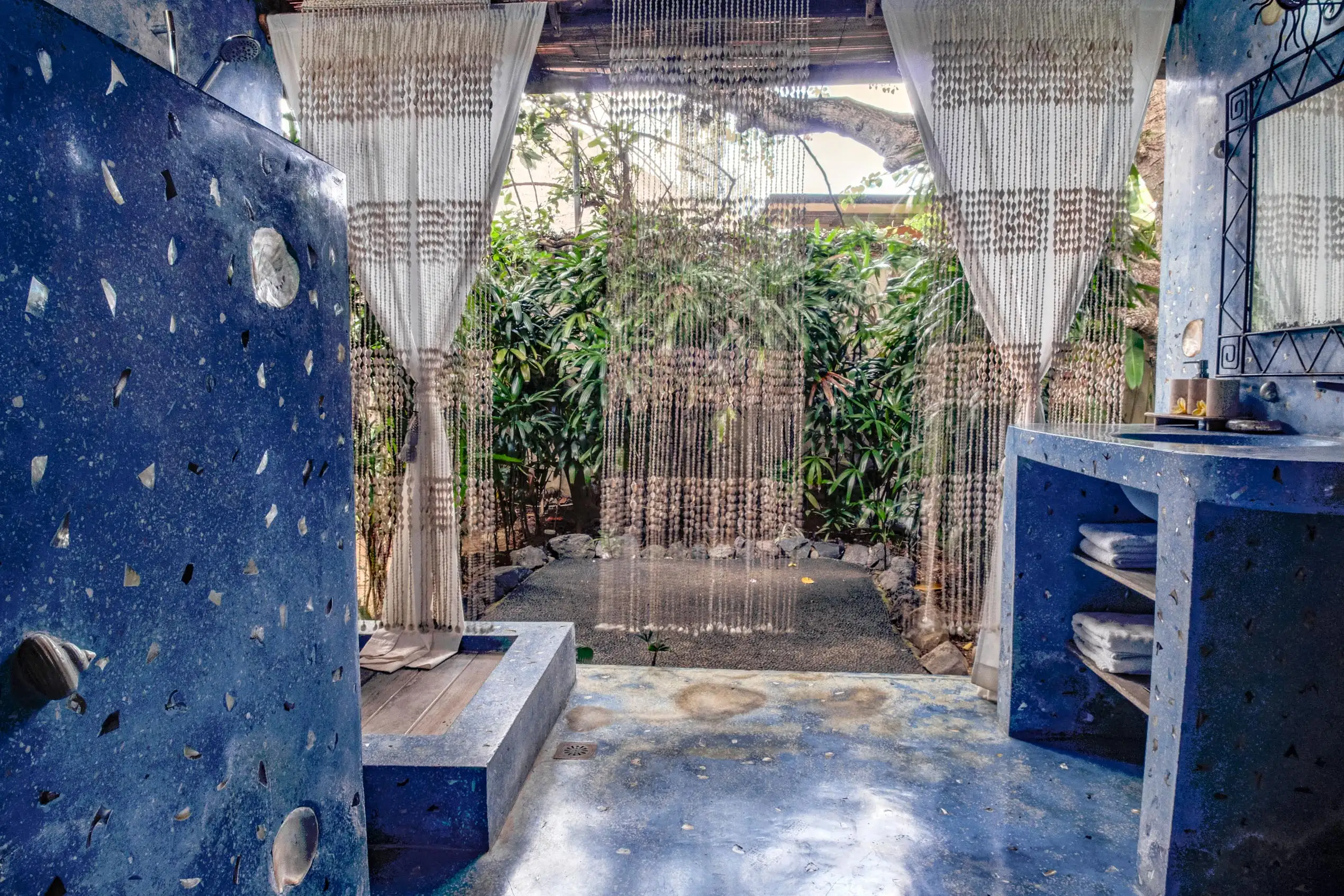 Villa 270m² in Indonesia, Seminyak. Priced at 61248$ rent photo-24