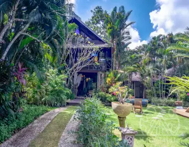 Rent in Indonesia for 61248$