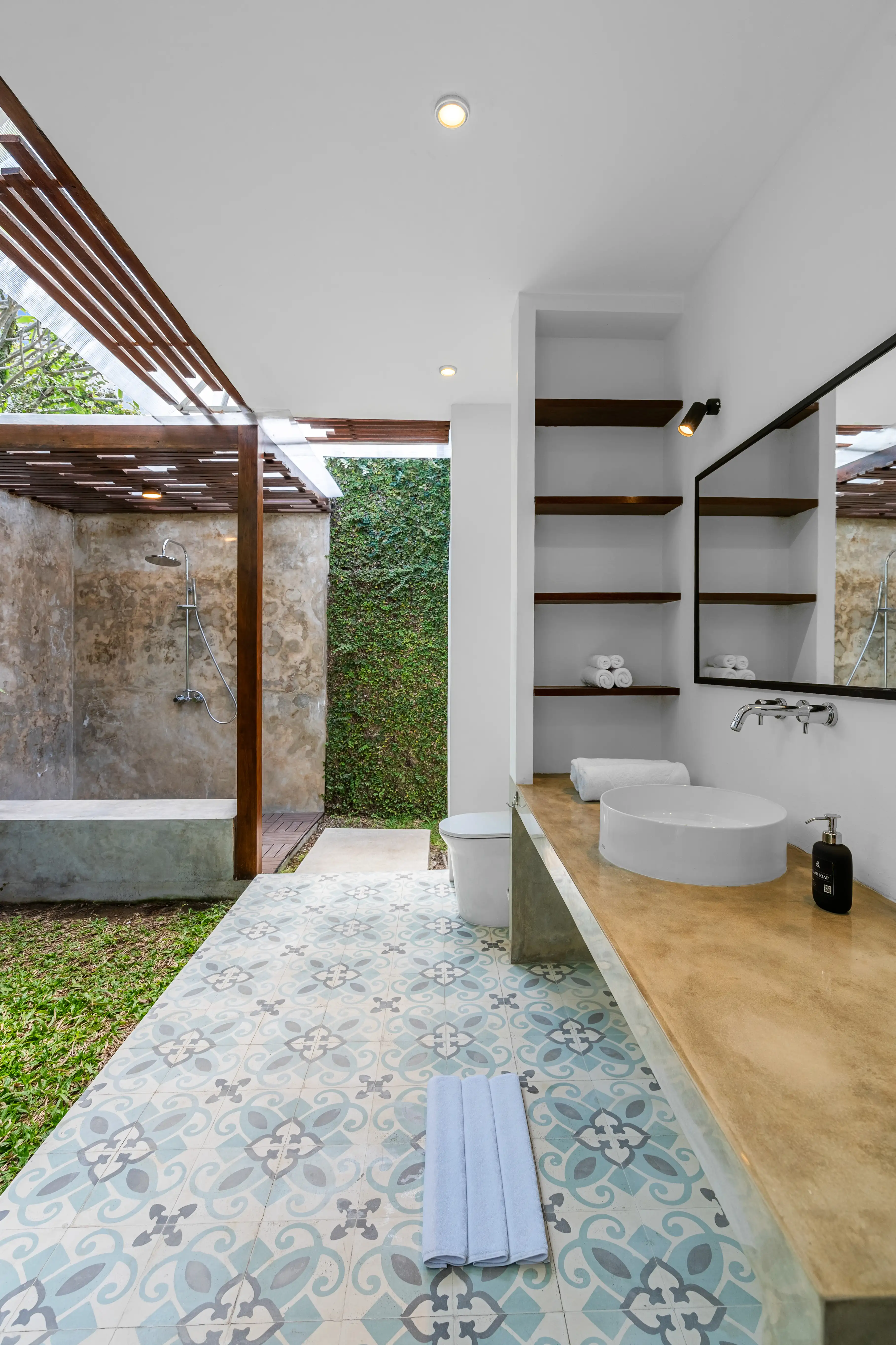 Villa 150m² in Indonesia, Canggu. Priced at 30830$ rent photo-25