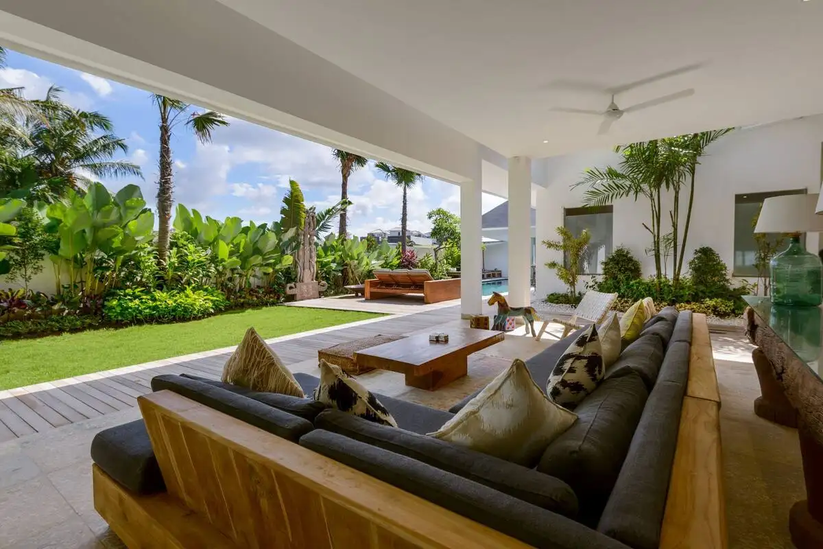 Villa 350m² in Indonesia, Canggu. Priced at 60000$ rent photo-5