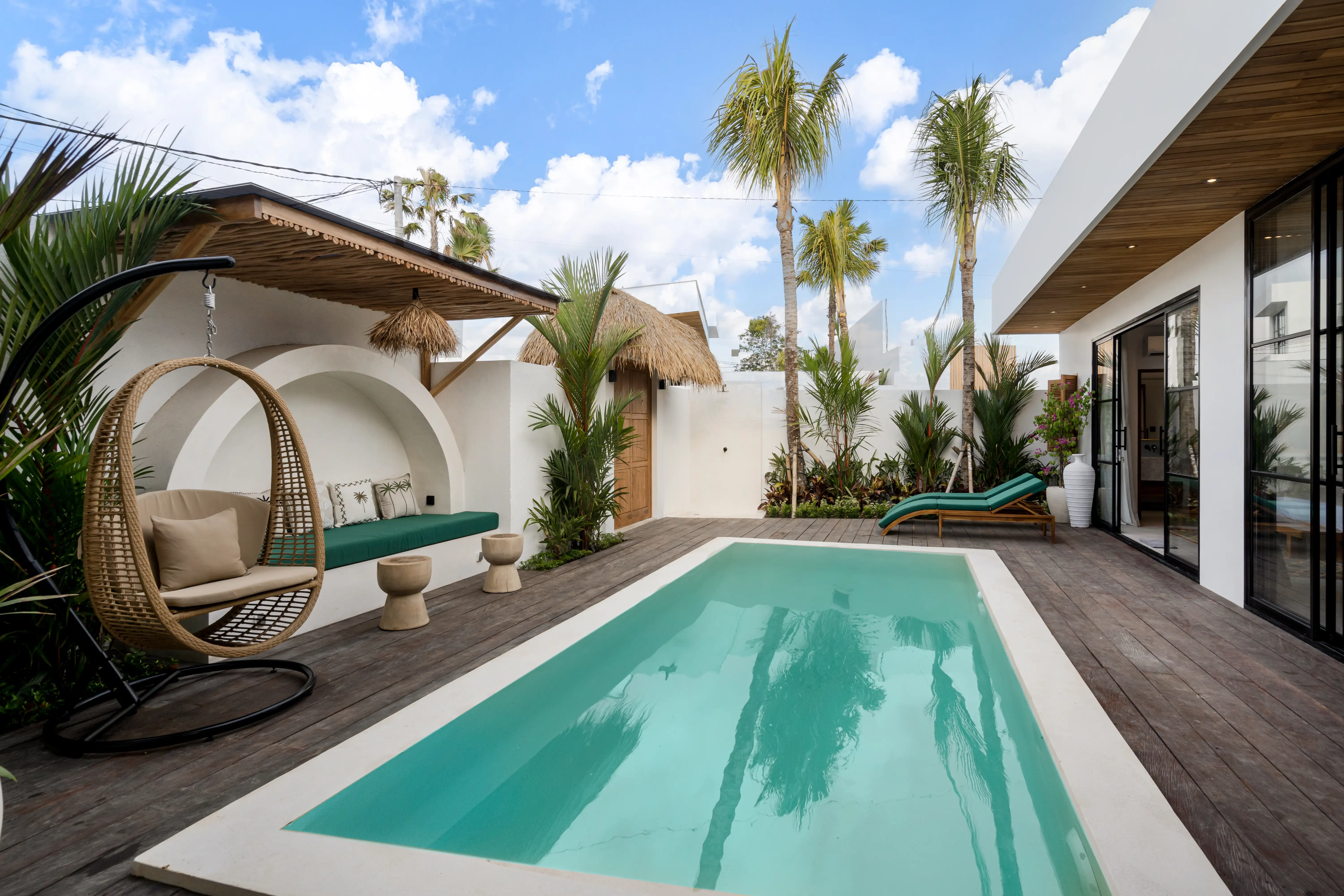 Villa 248m² in Indonesia, Bukit. Priced at 389000$ rent photo-2