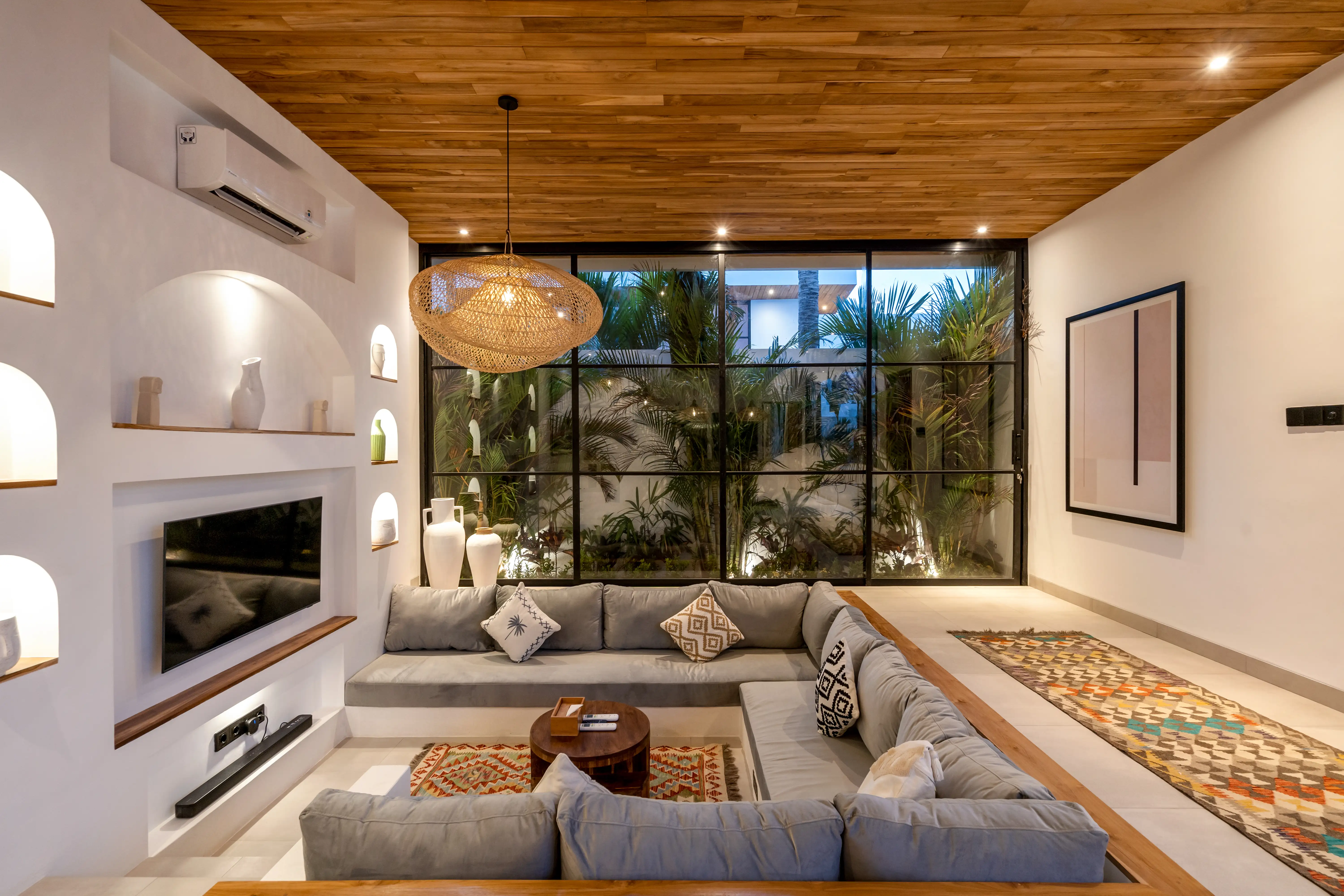 Villa 248m² in Indonesia, Bukit. Priced at 389000$ rent photo-27